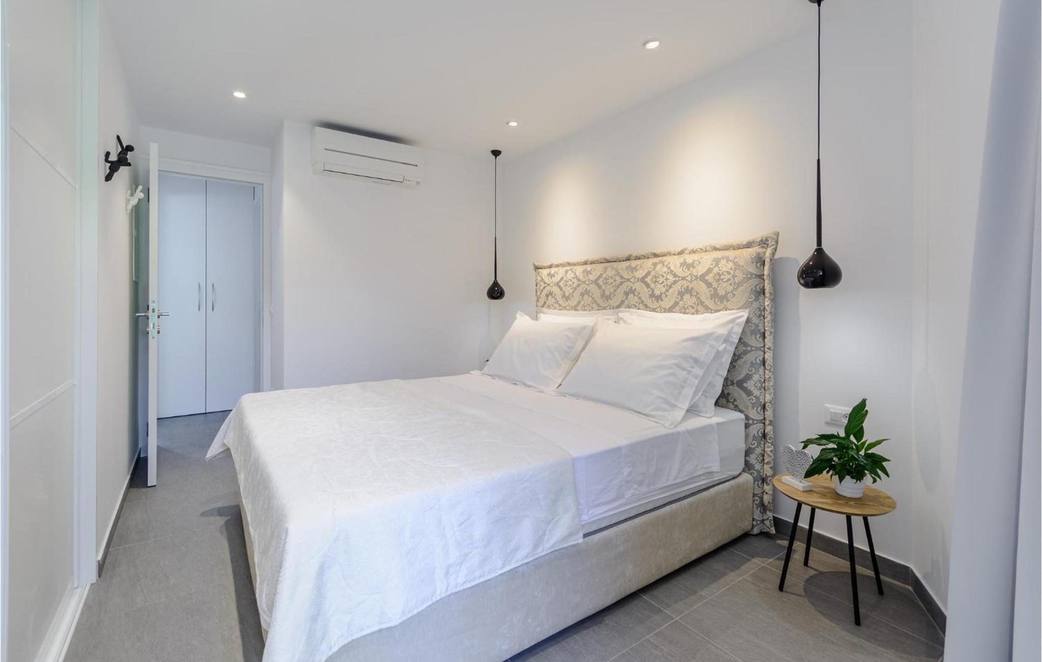 Three-Bedroom Vacation Home  photo 1