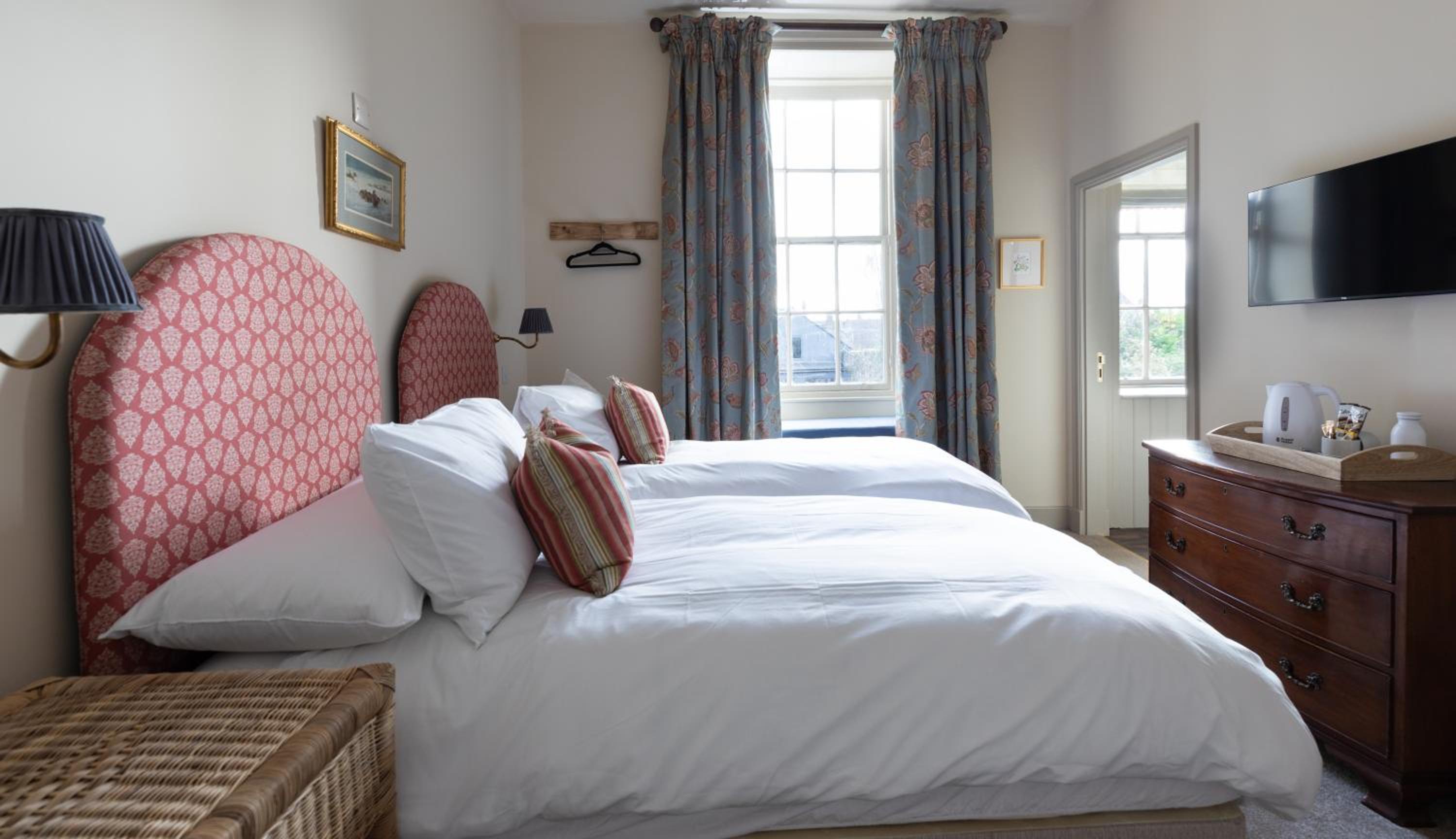 Superior Double or Twin Room photo 2