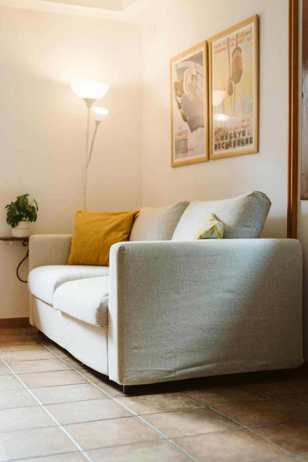 One-Bedroom Apartment photo 3