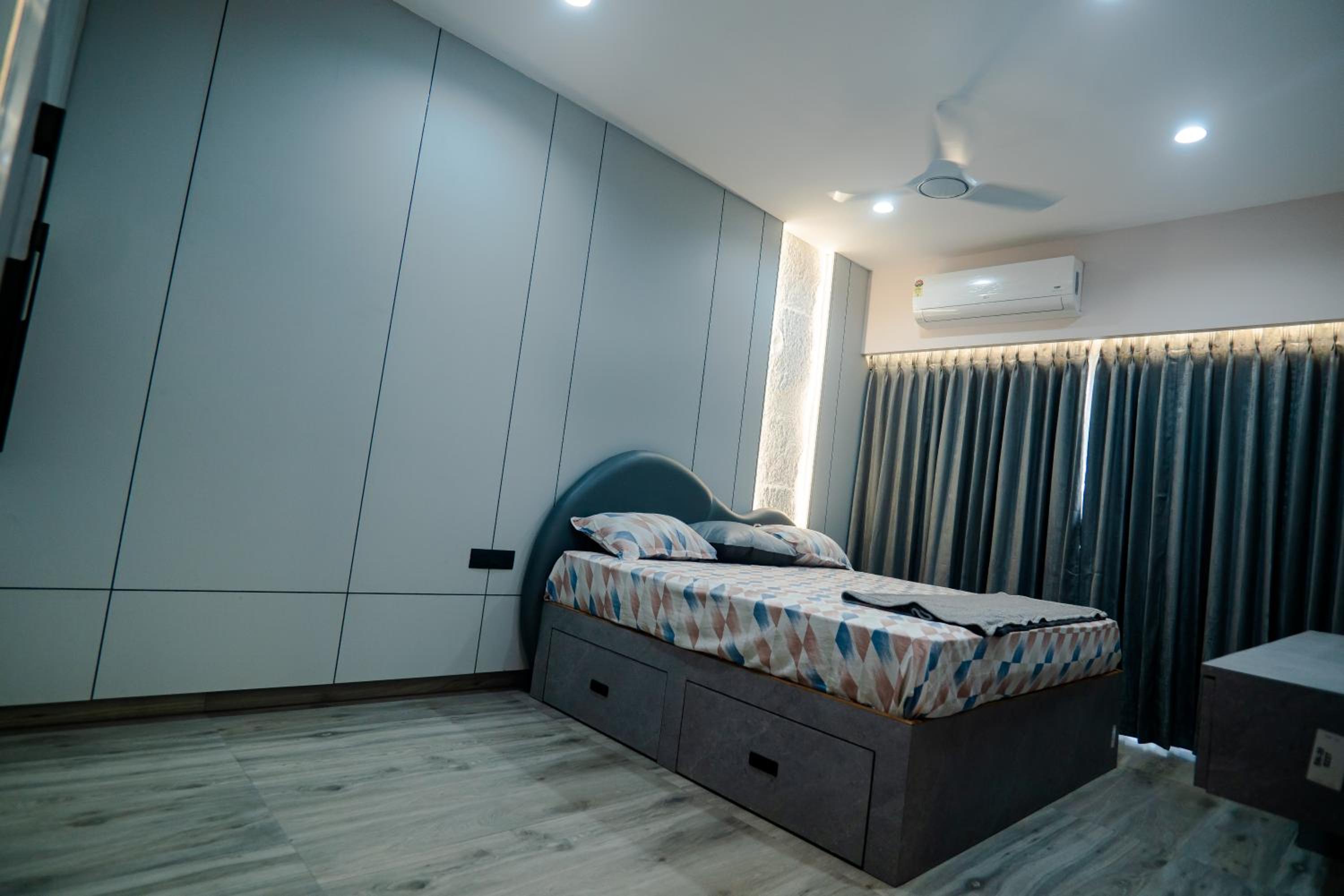 One-Bedroom House