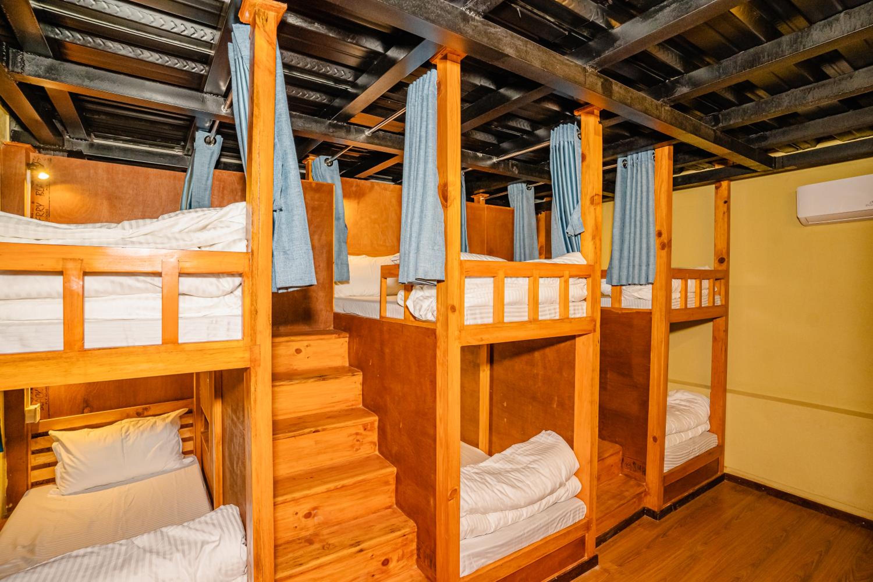 Bed in 6-Bed Mixed Dormitory Room photo 3