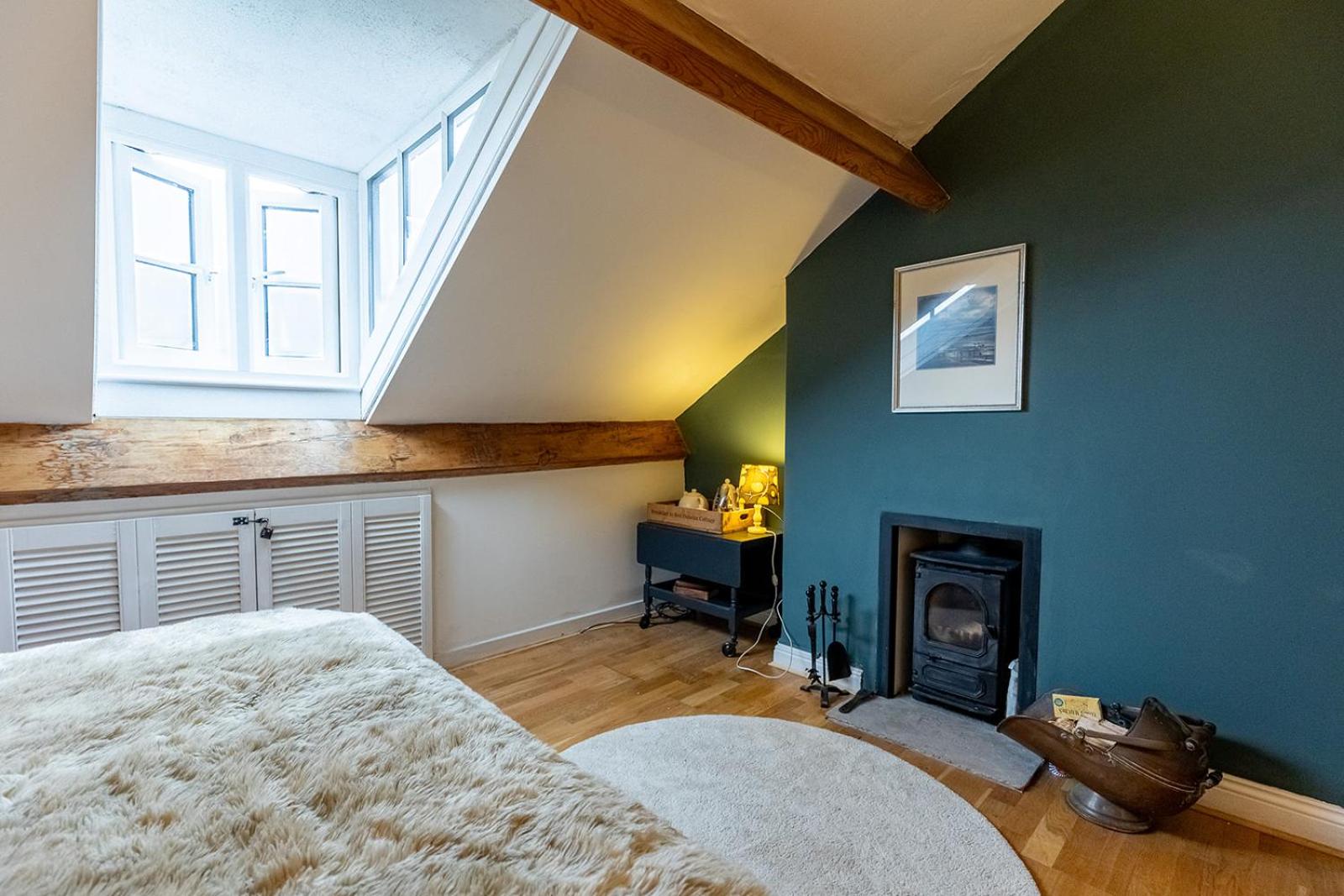 Three-Bedroom House photo 1