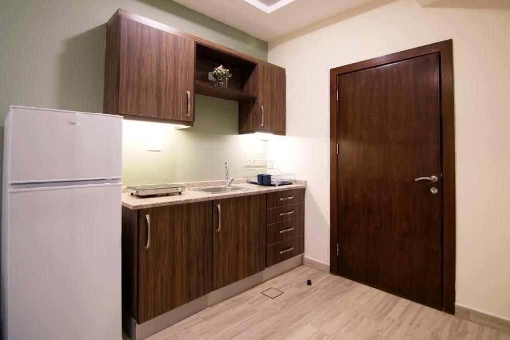 One Bed Room Apartment  - Photo 18