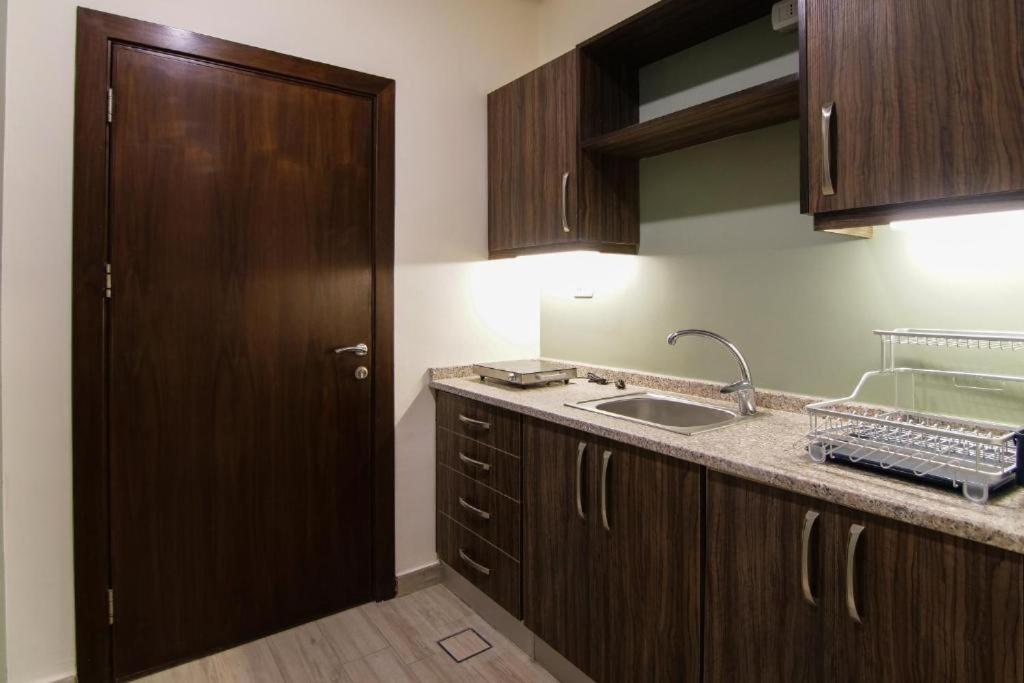 One Bed Room Apartment  - Photo 20