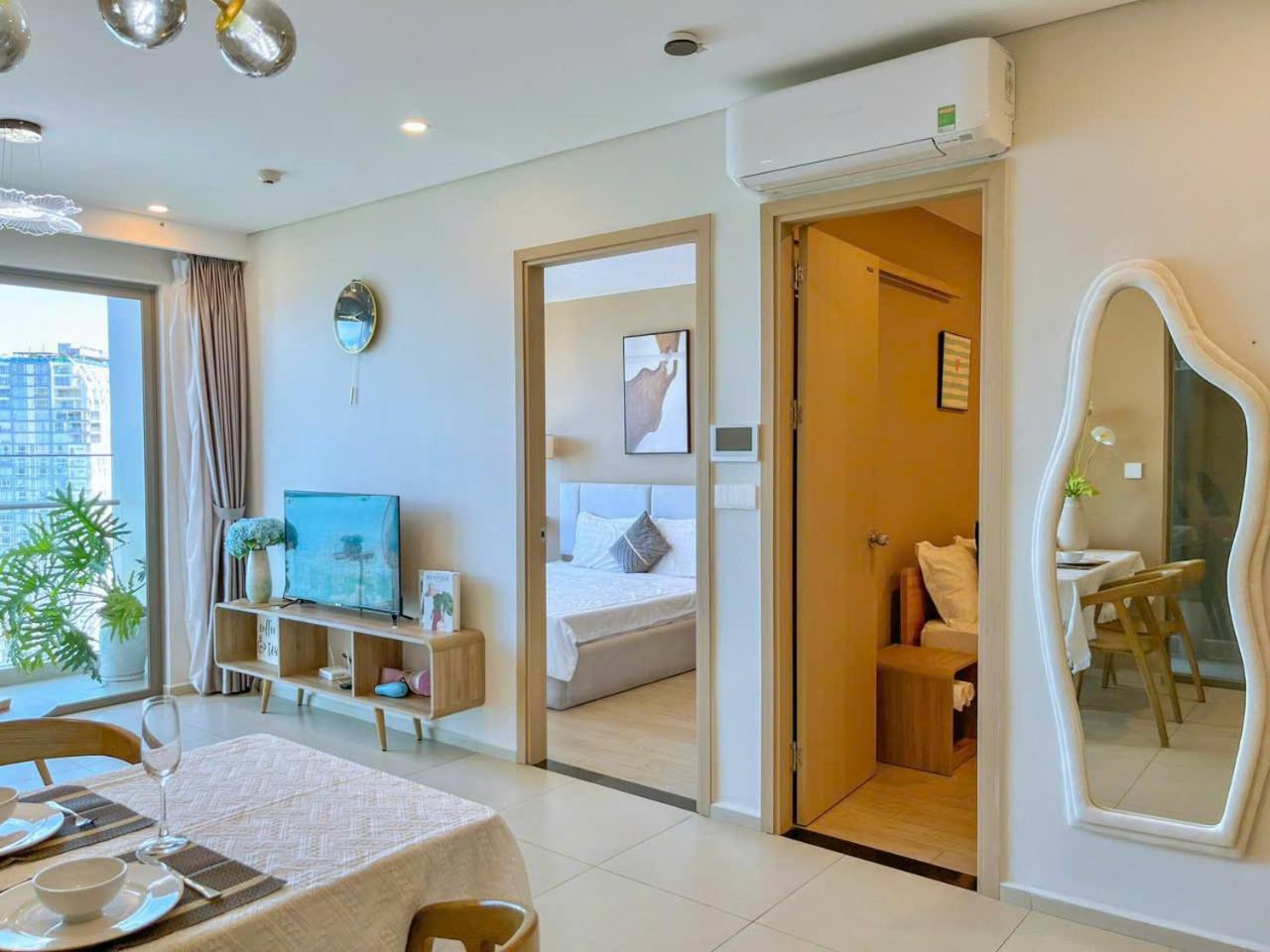Three-Bedroom Apartment with Sea View - Photo 19