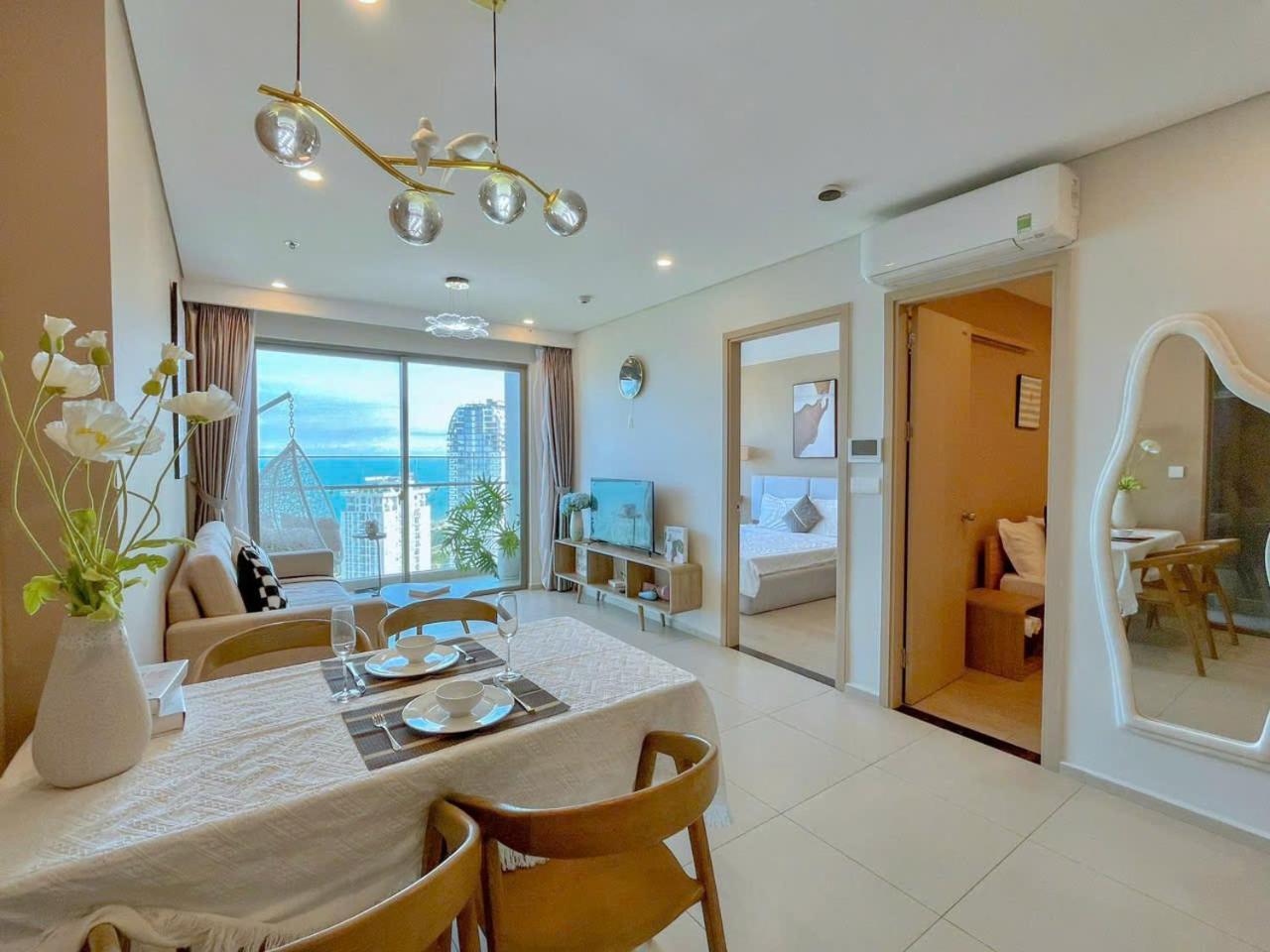 Three-Bedroom Apartment with Sea View - Photo 22