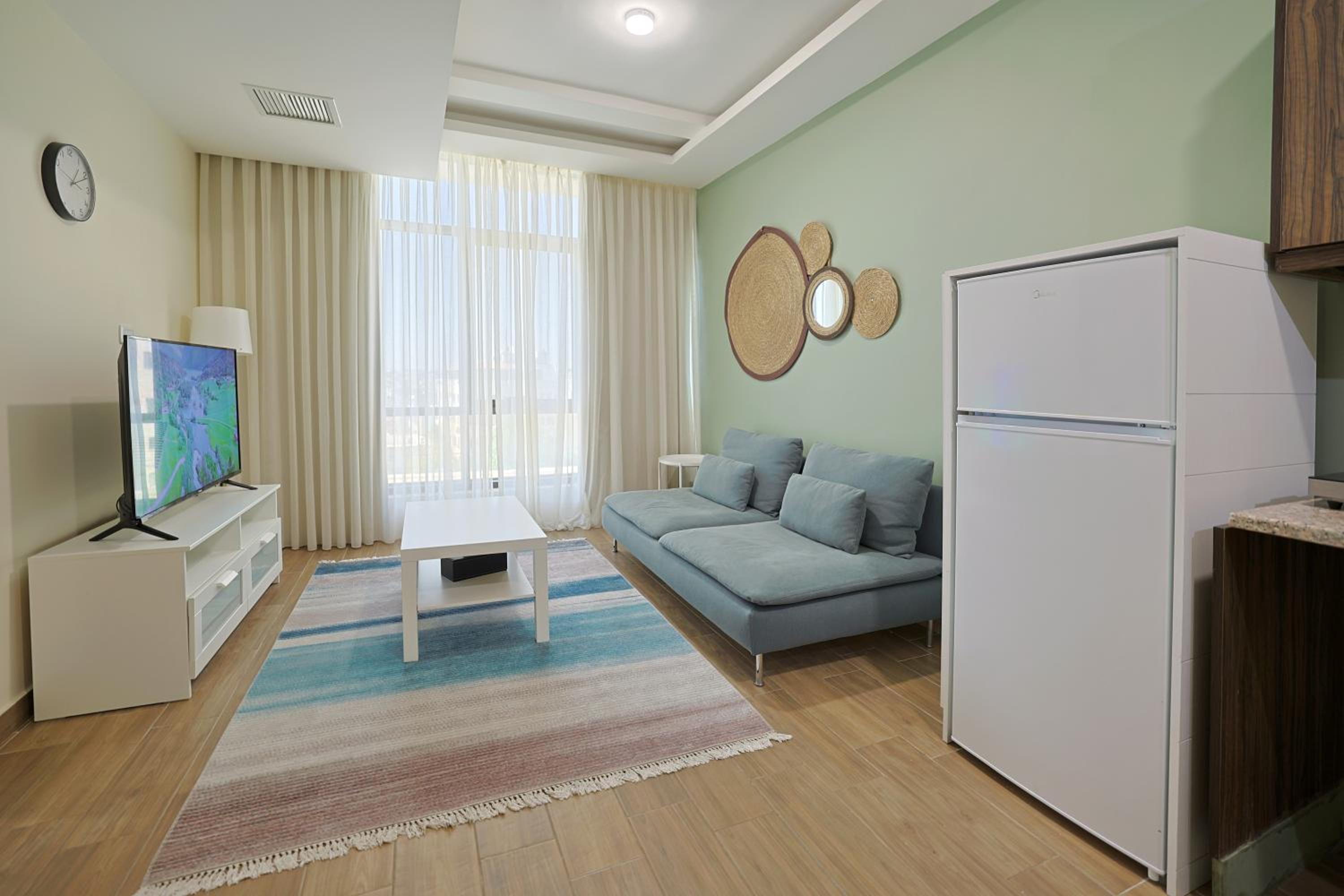 One Bed Room Apartment  - Photo 3