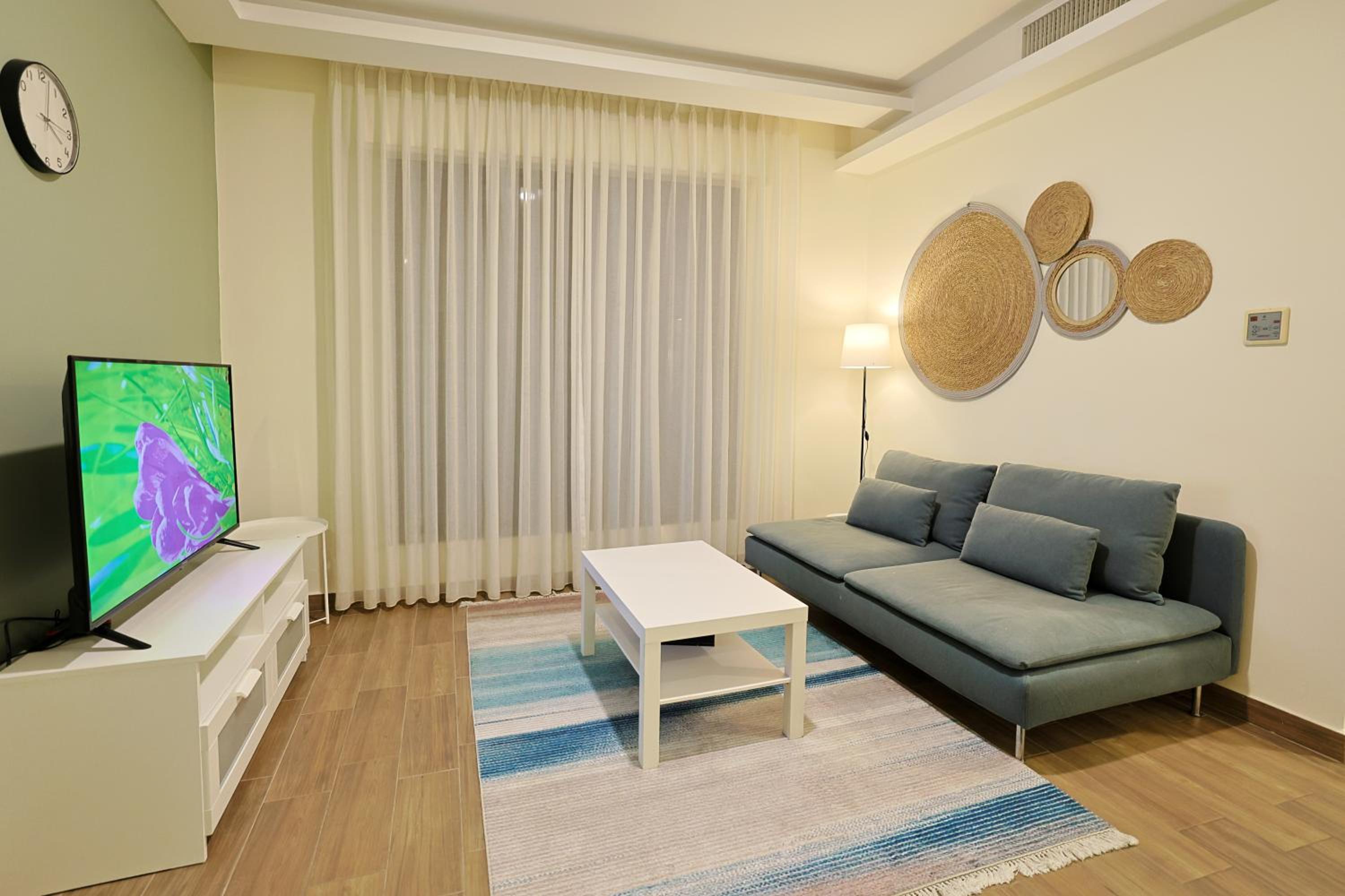One Bed Room Apartment  - Photo 11