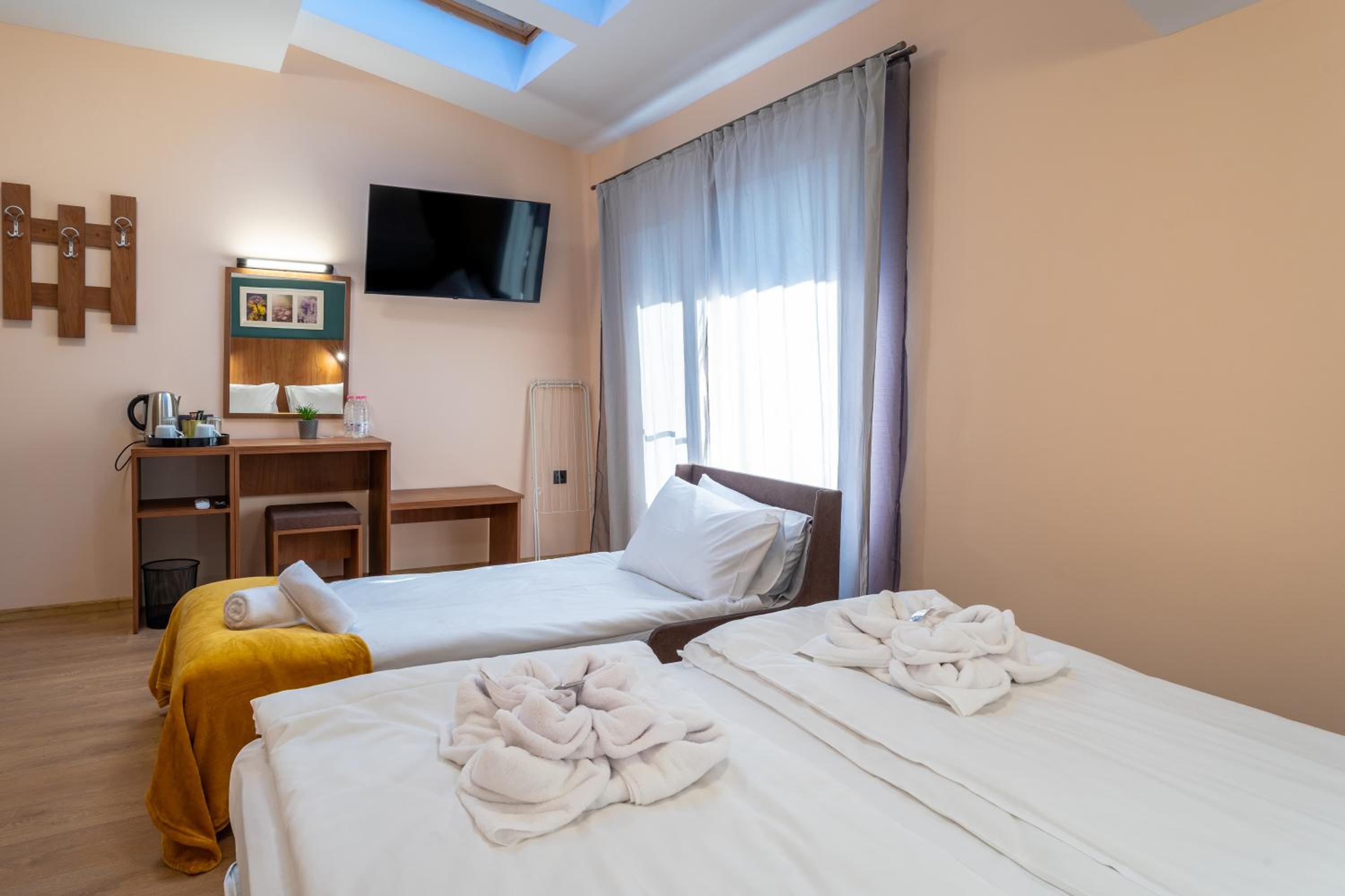 Deluxe Double Room photo 3