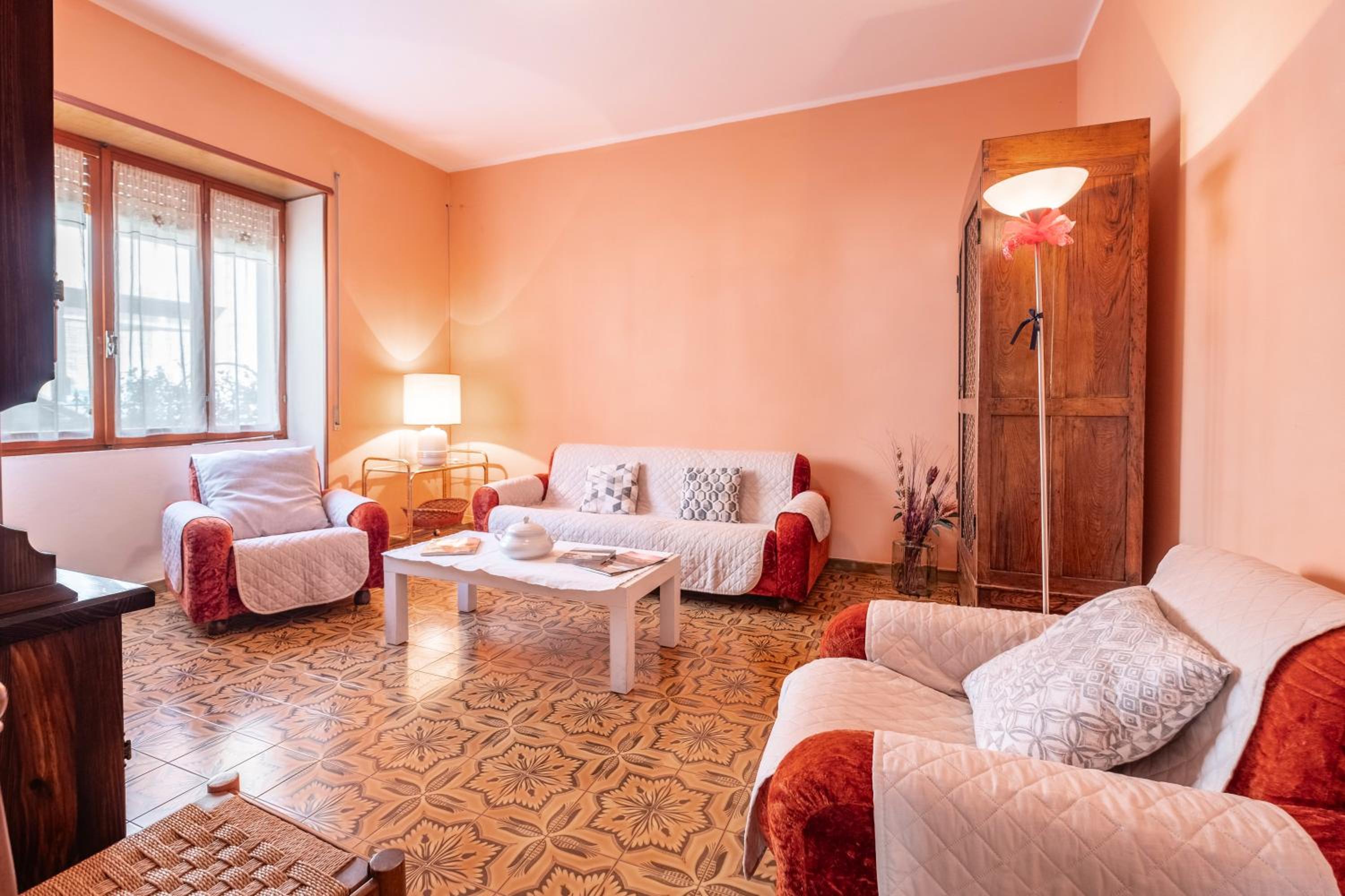 Two-Bedroom Deluxe Apartment with Balcony