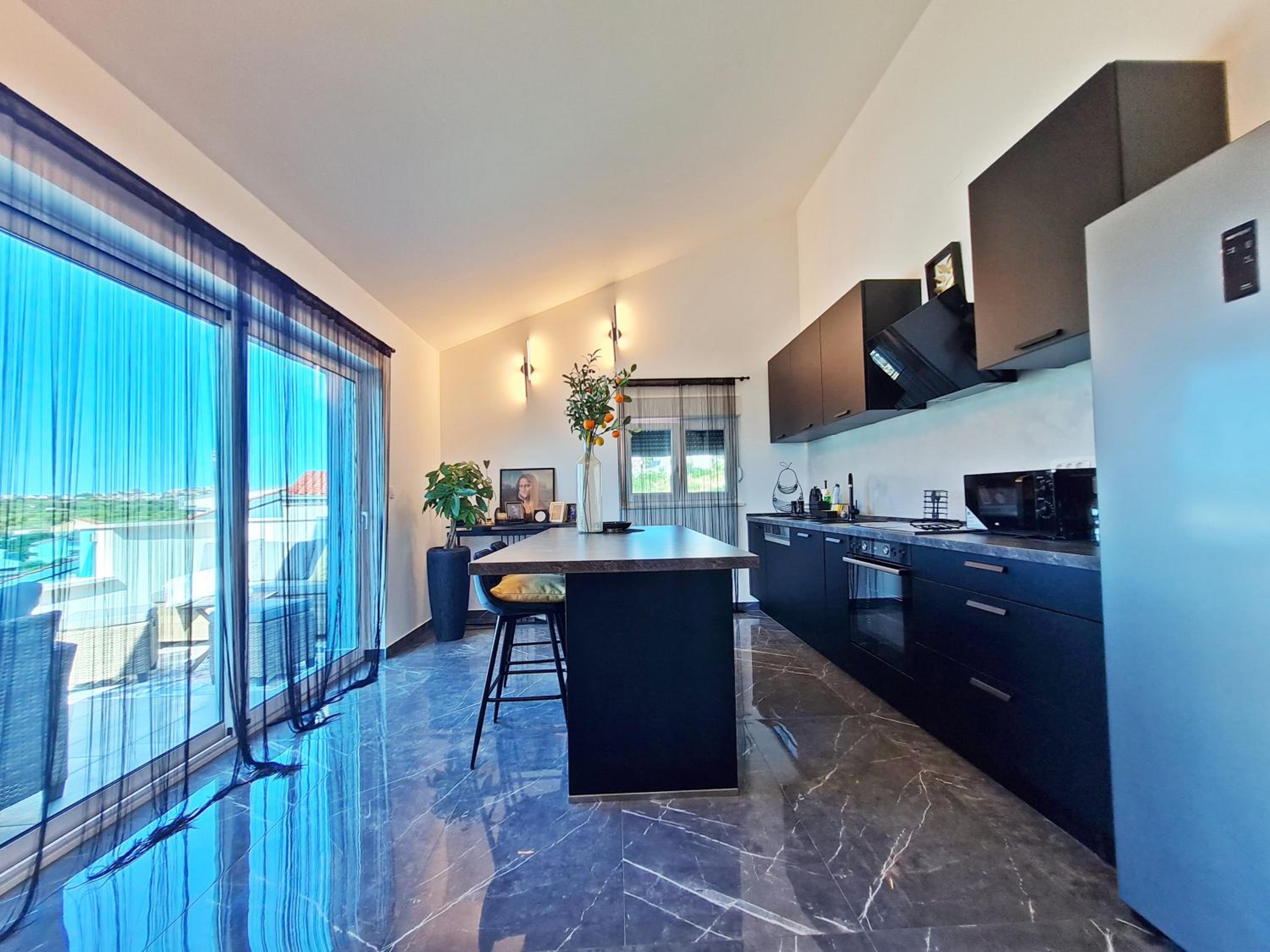Two-Bedroom Deluxe Apartment photo 2