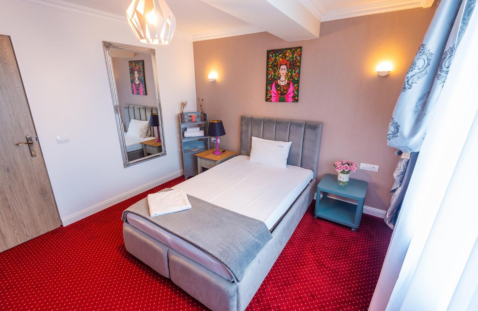 Single Room photo 1