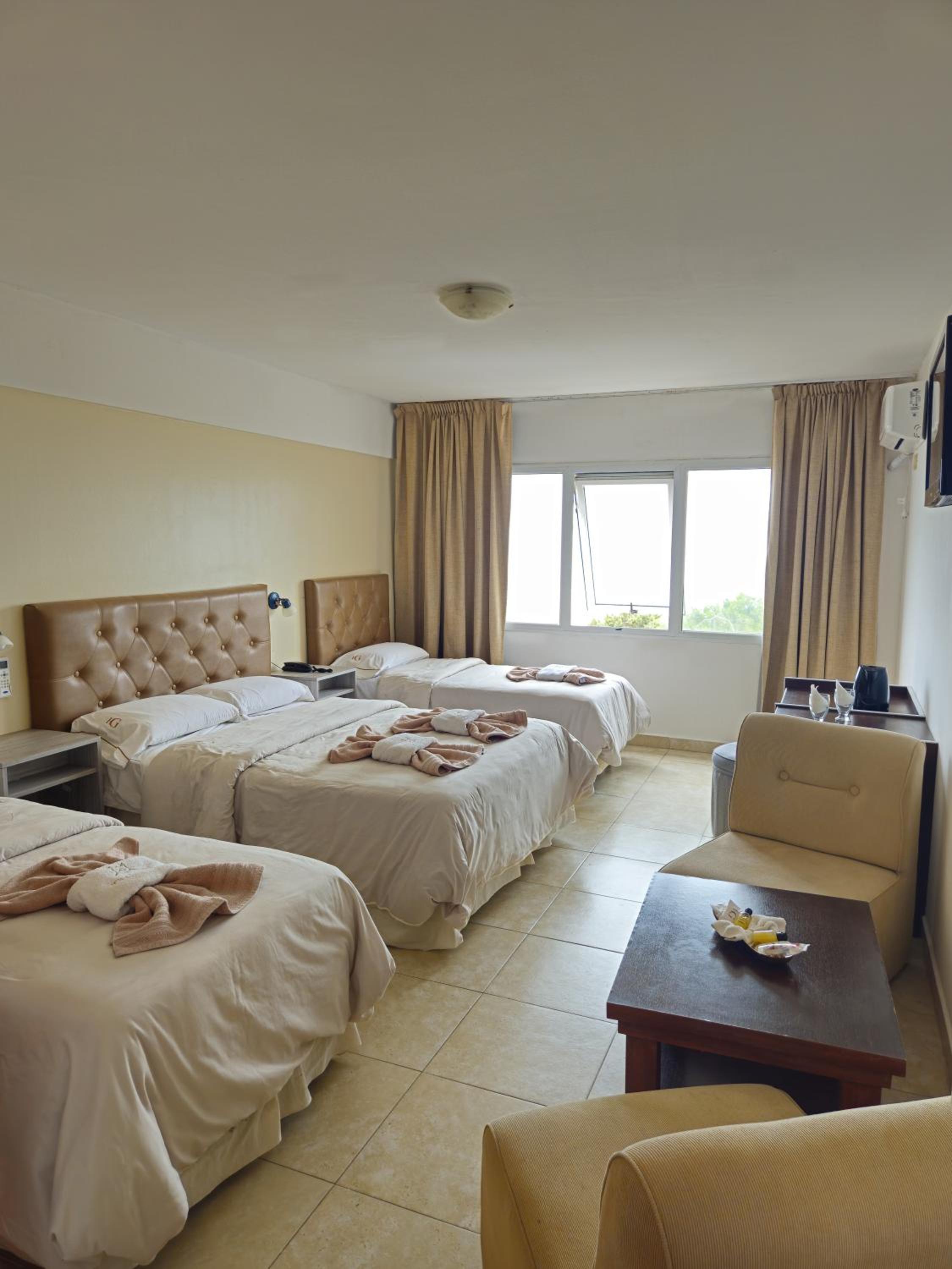 Quadruple Room with Sea View