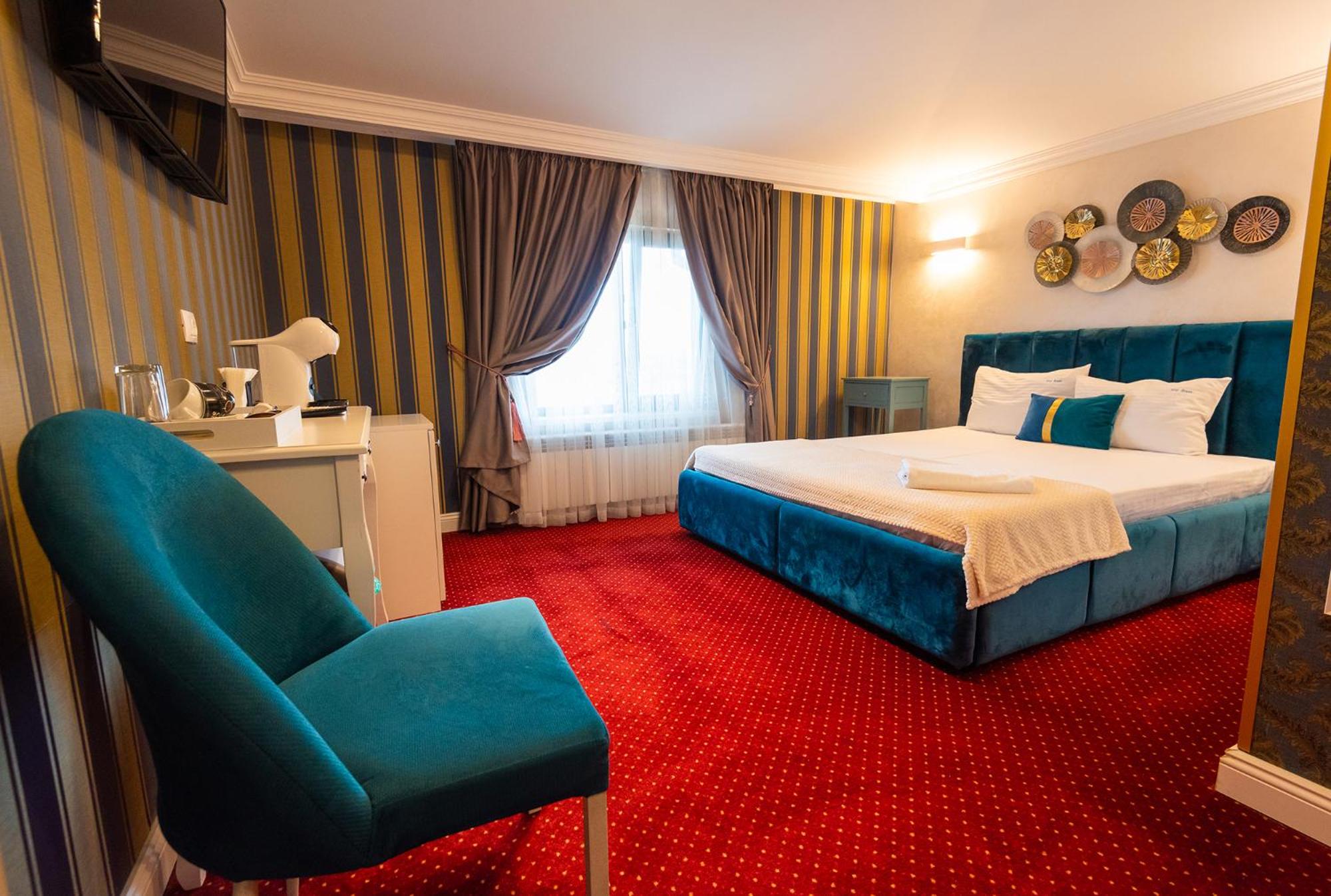 Double Room - Photo 3