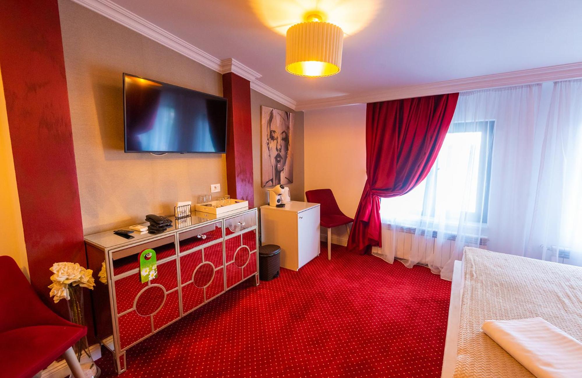 Double Room - Photo 4