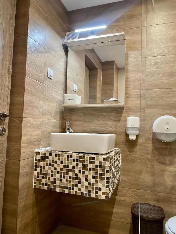 Deluxe Triple Room - Photo 5