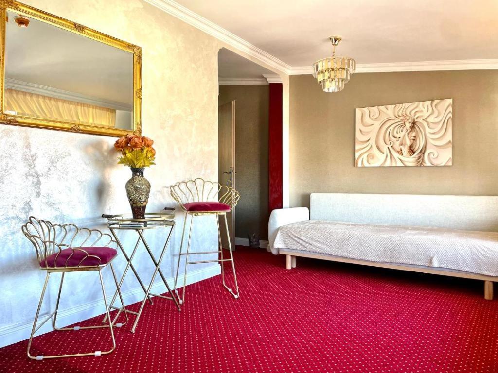 Deluxe Triple Room photo 3