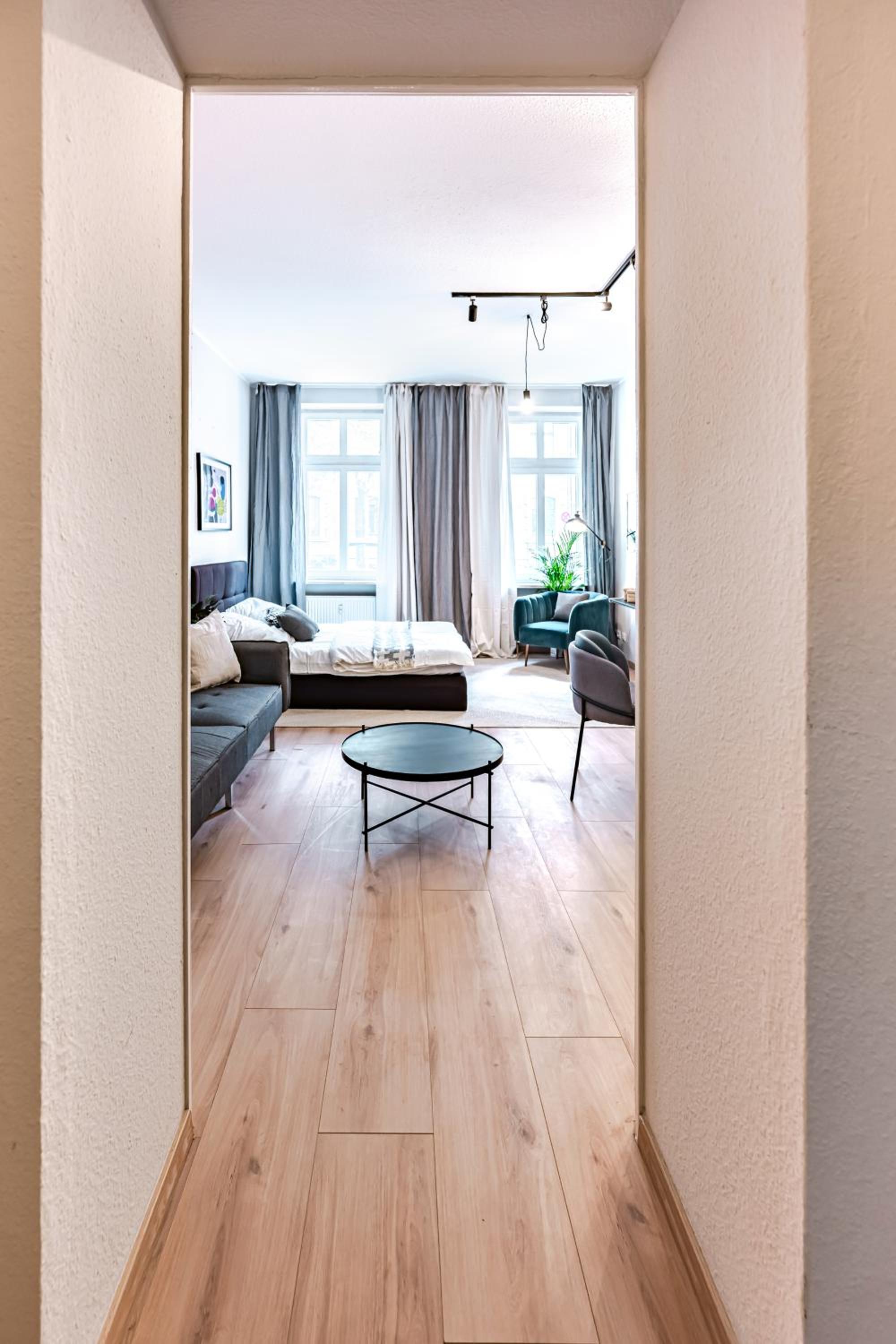 Studio Apartment photo 2