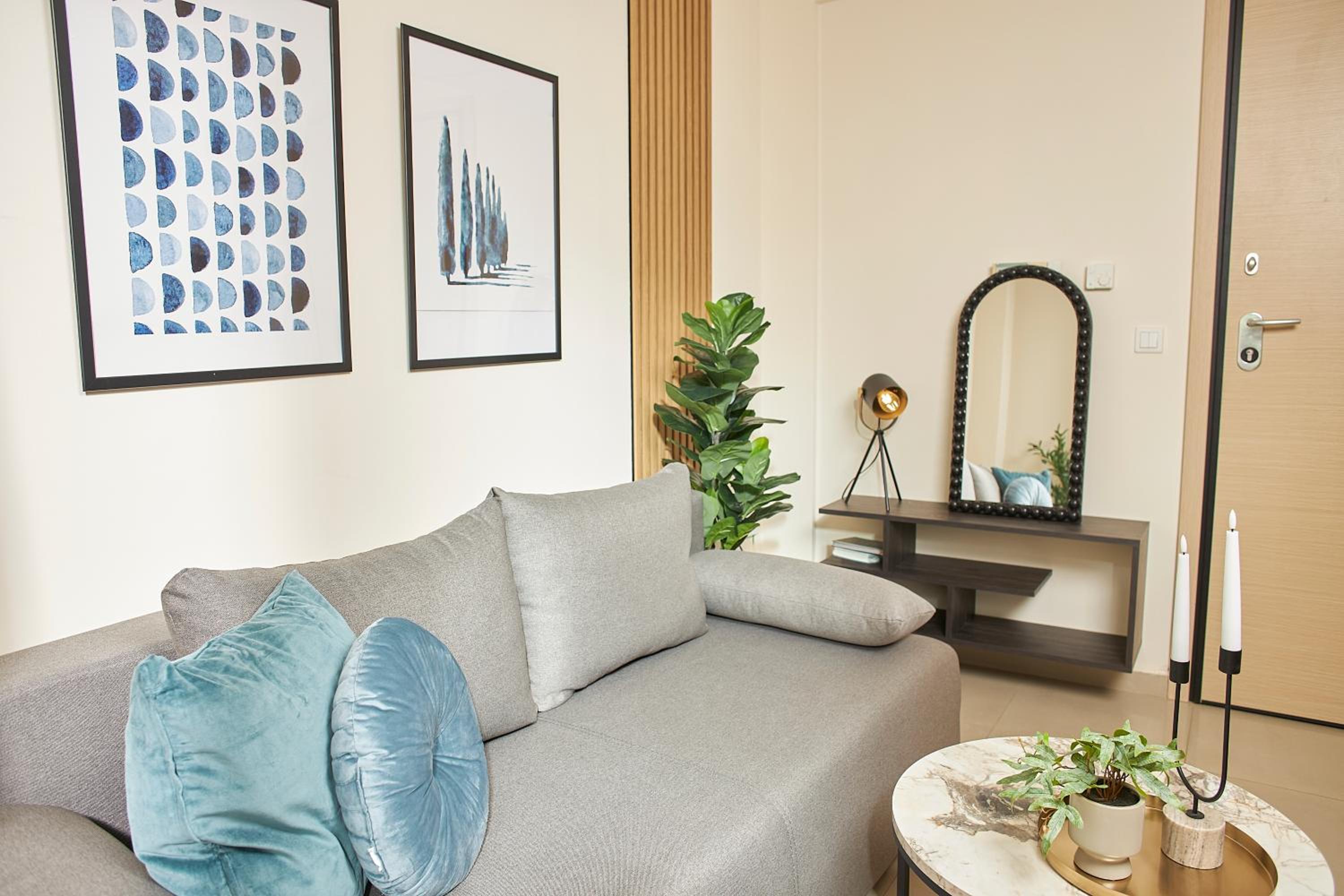 Apartment with City View
