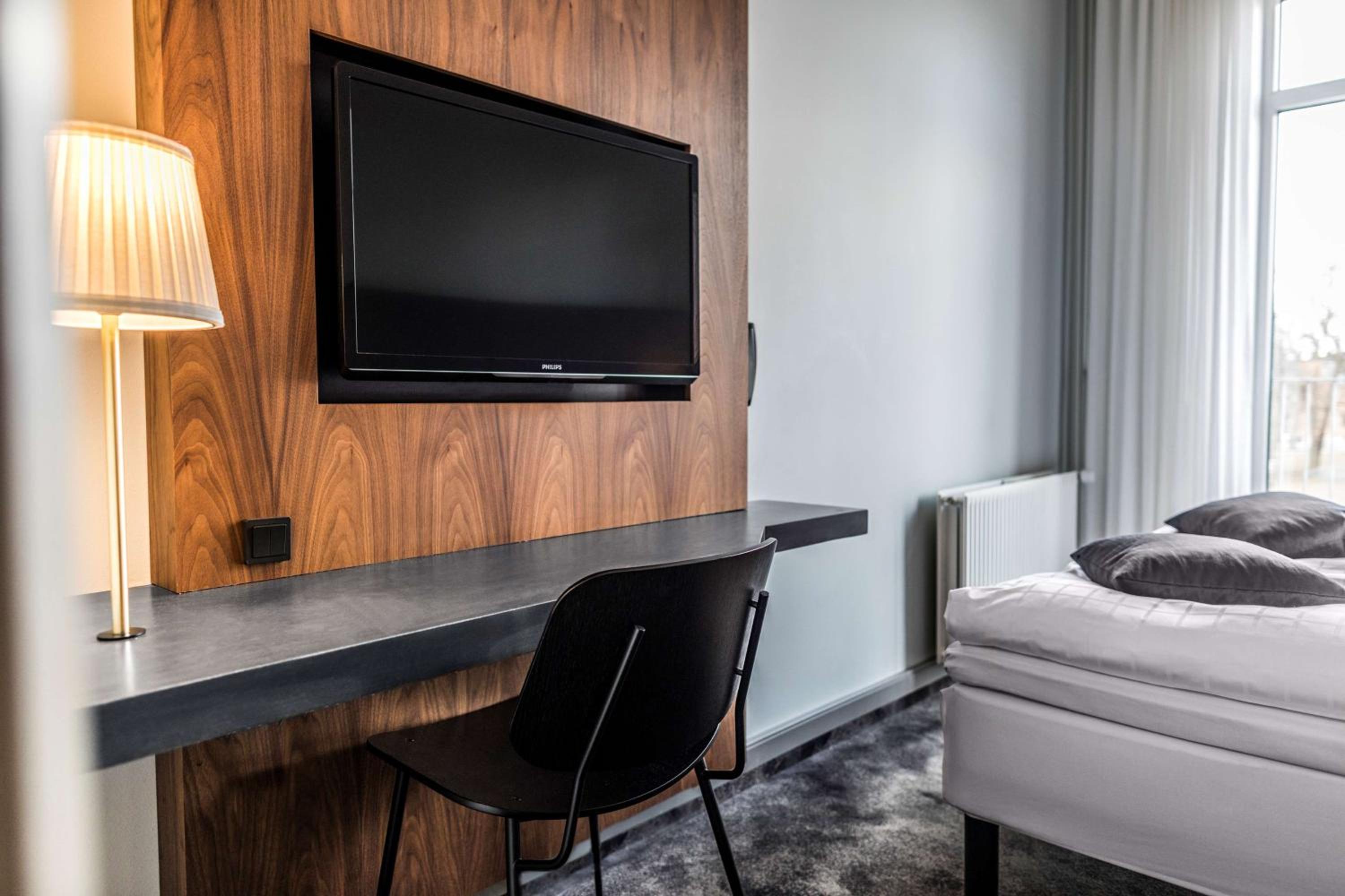 Standard King Room - Photo 4