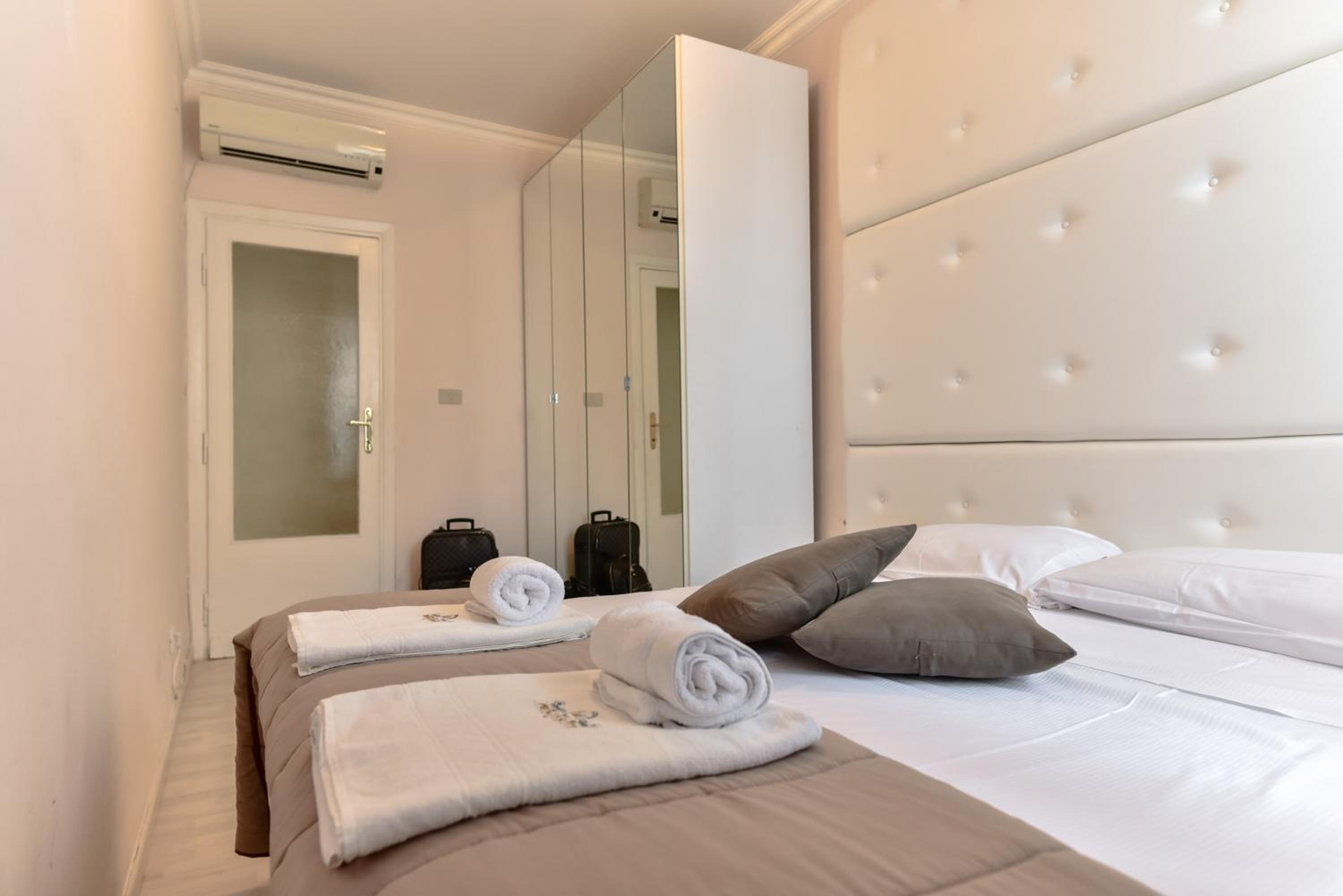 Two-Bedroom Deluxe Apartment