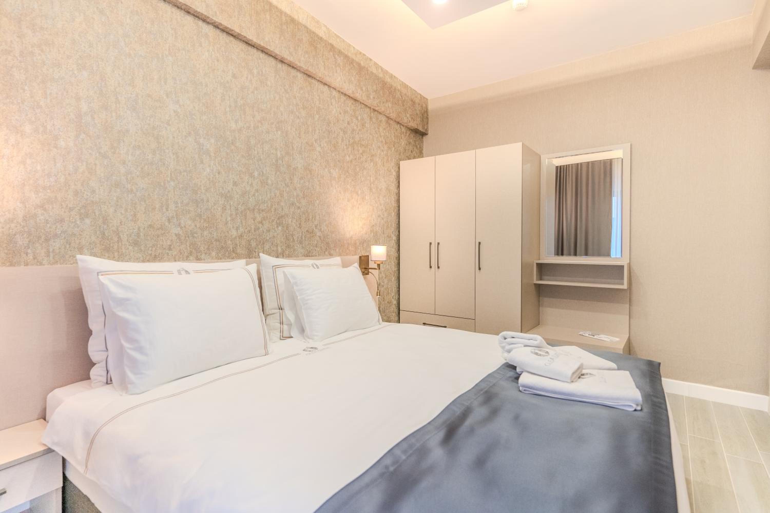 Suite with Terrace photo 2