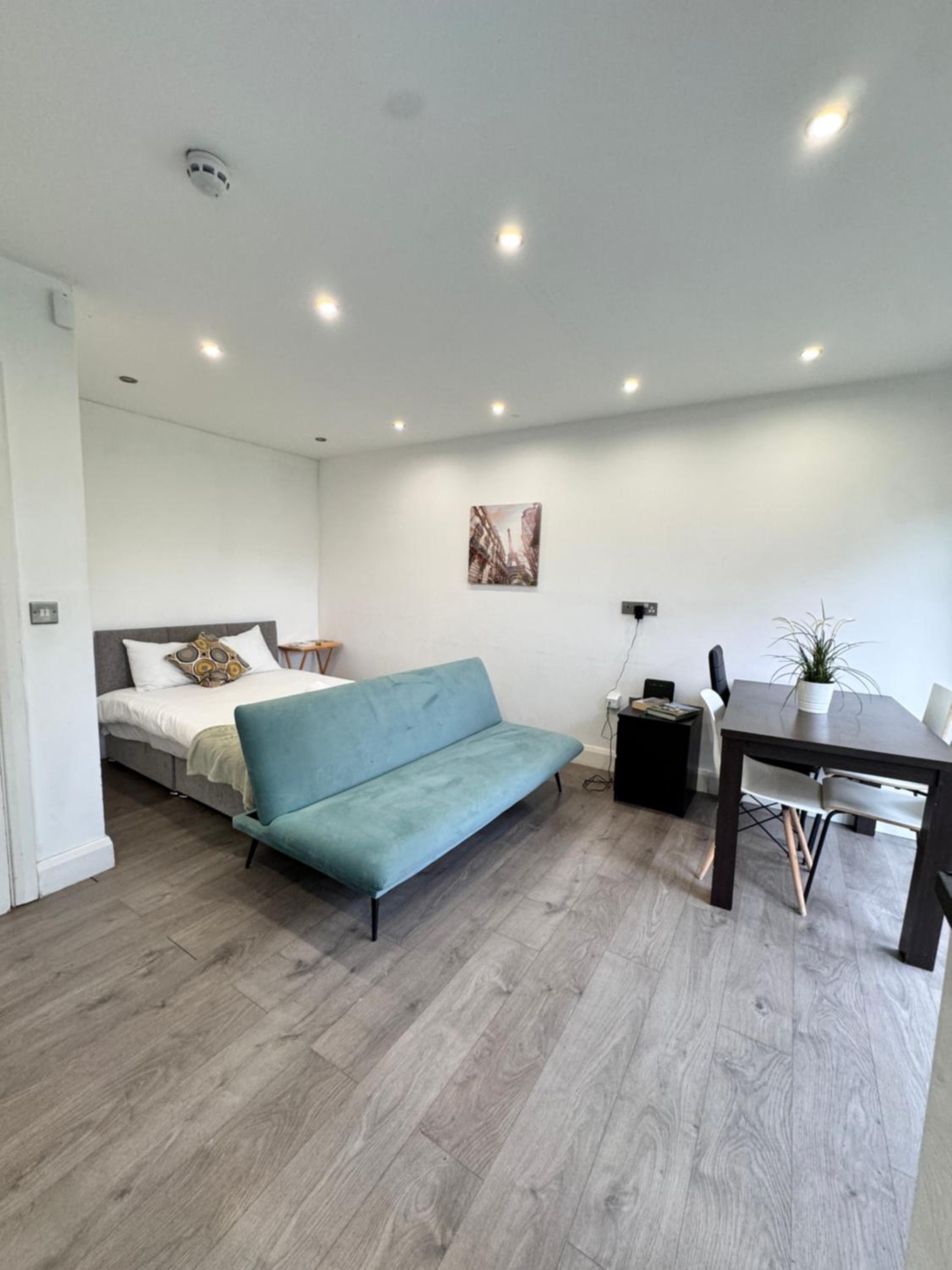 Large Double Room