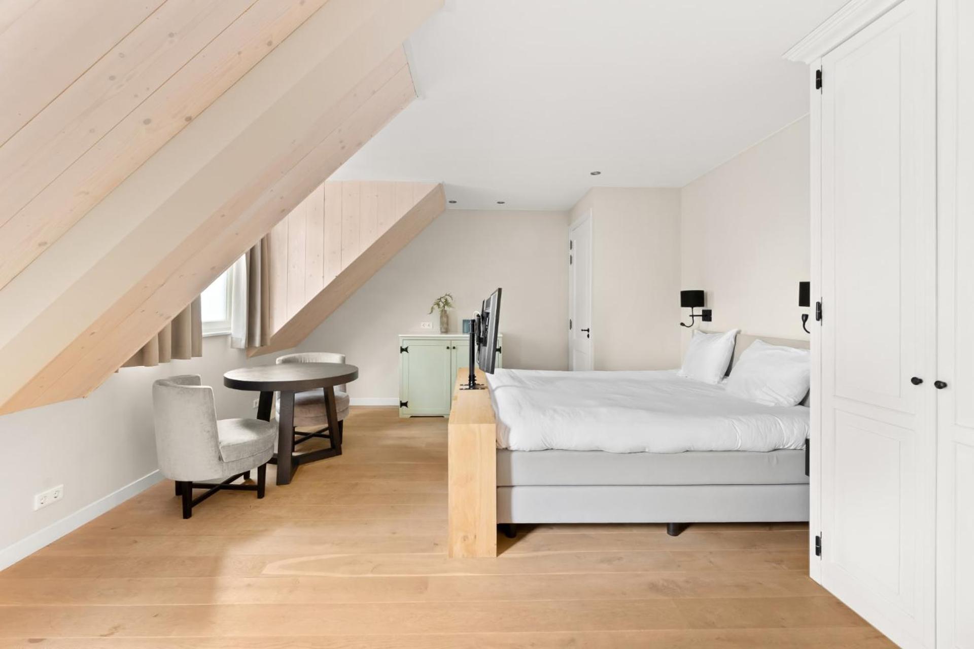 Studio Zuidstraat 1-4 photo 1