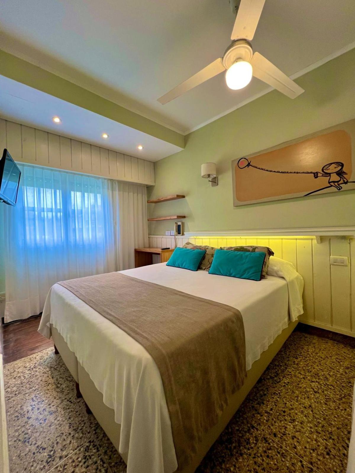 Double or Twin Room photo 3