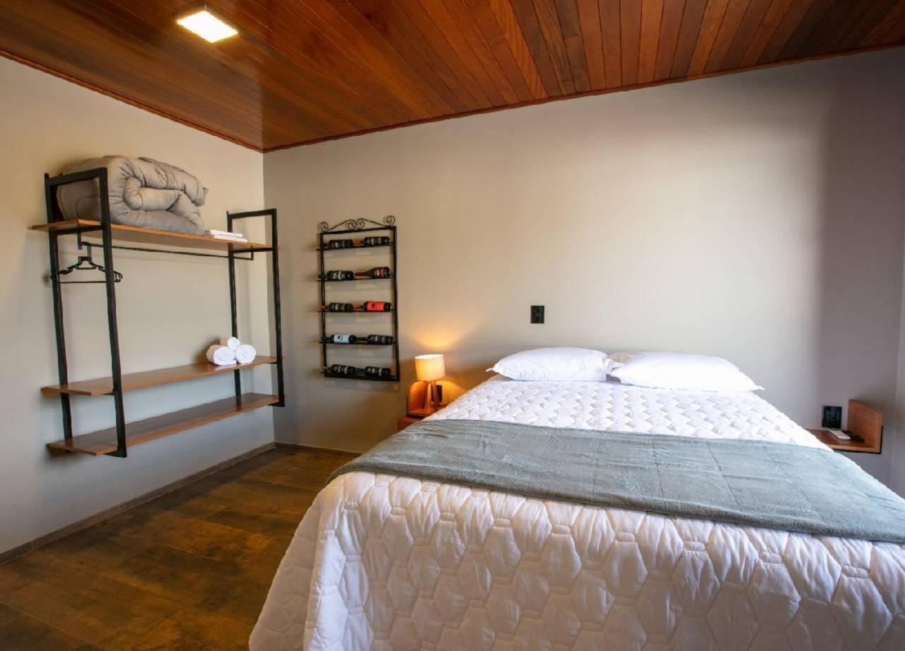 Superior King Suite photo 1