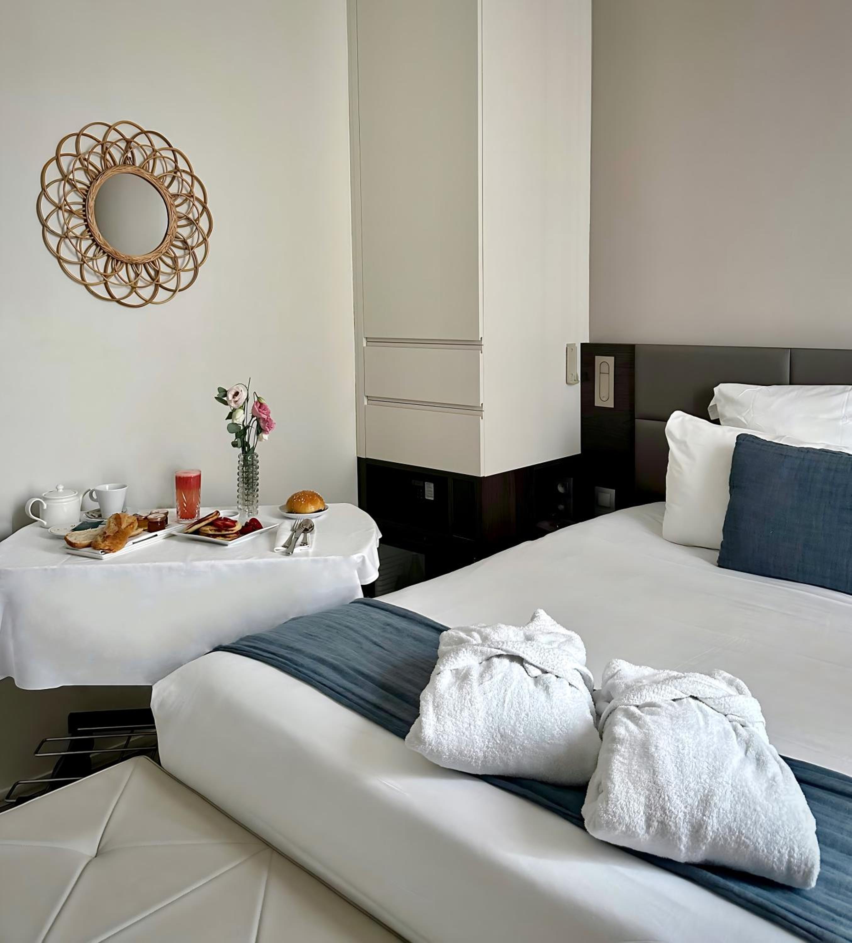 Prestige Double or Twin Room - Photo 1