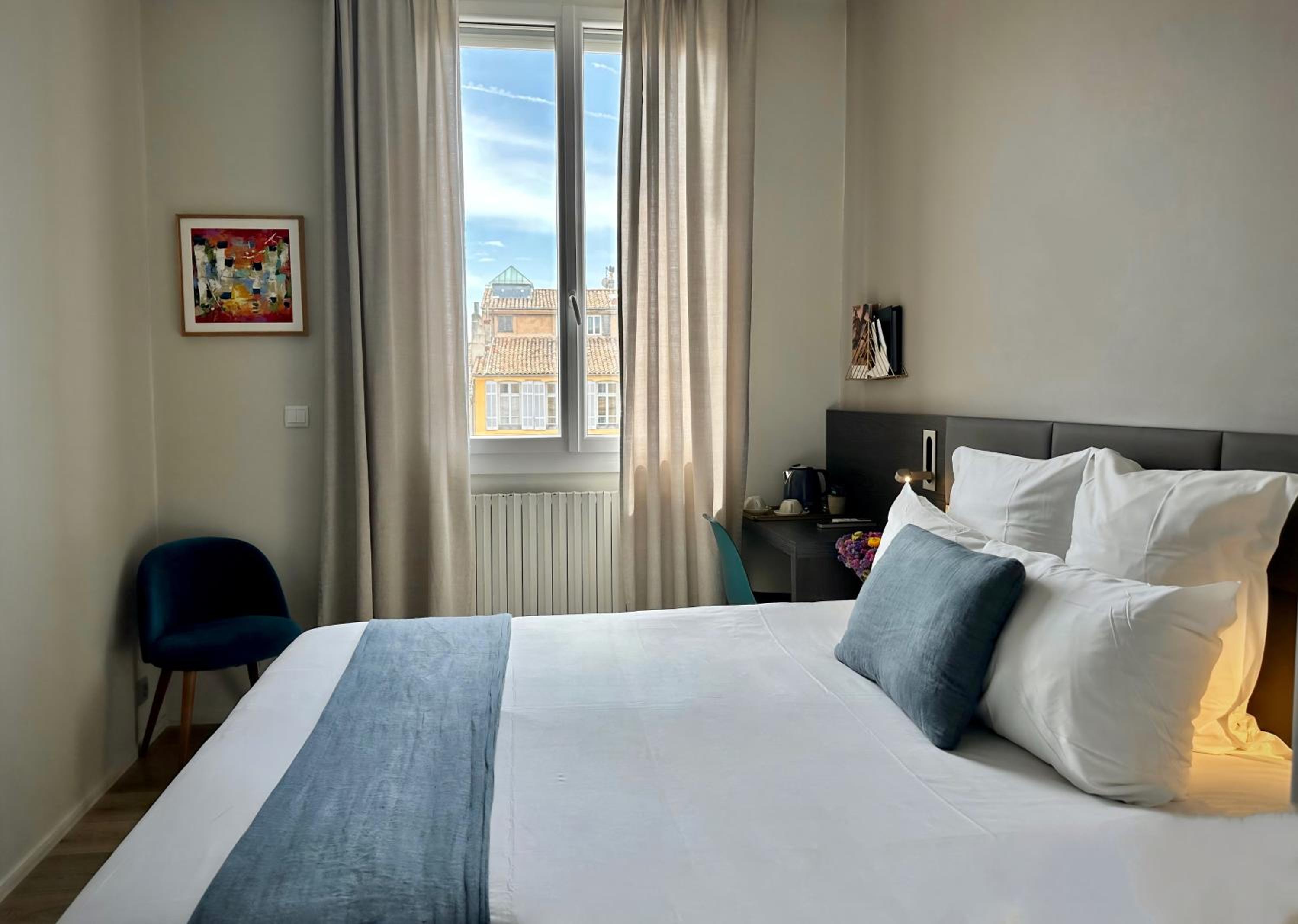 Prestige Double or Twin Room - Photo 3