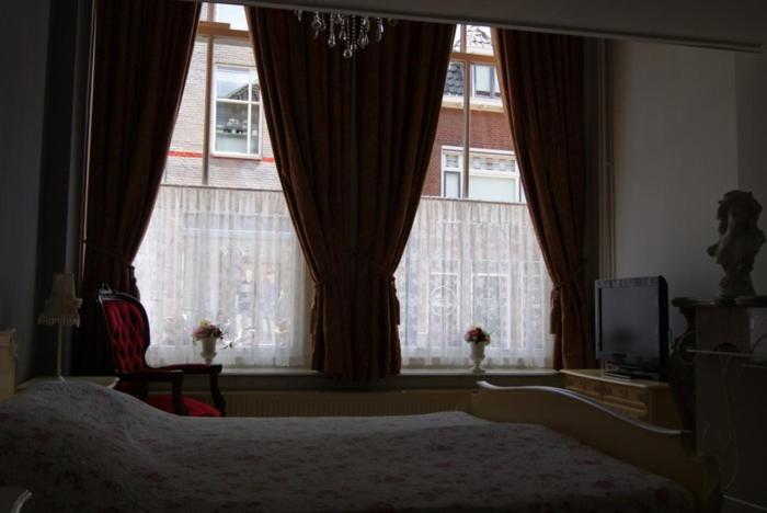 Deluxe Double Room with Private Bathroom photo 1