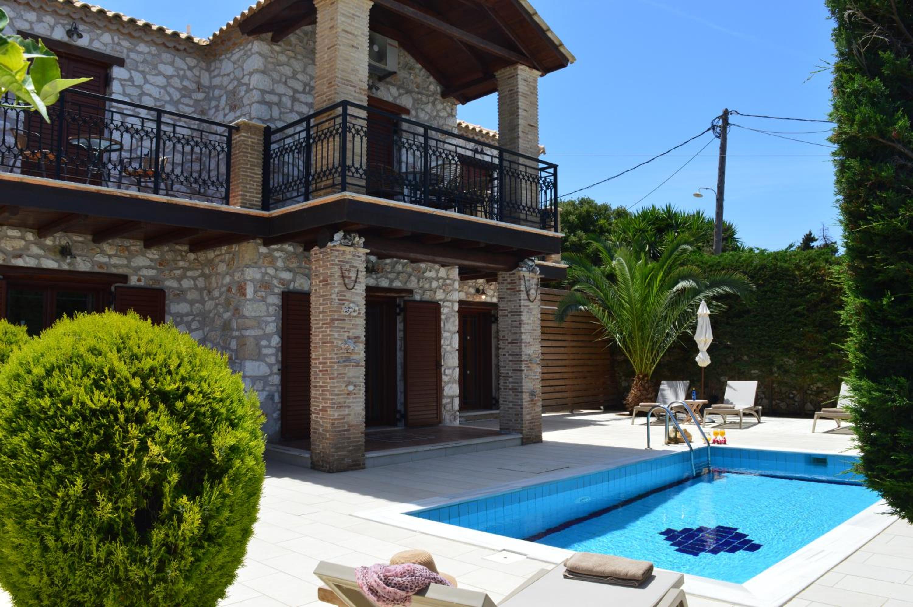 Villa with Private Pool photo 3