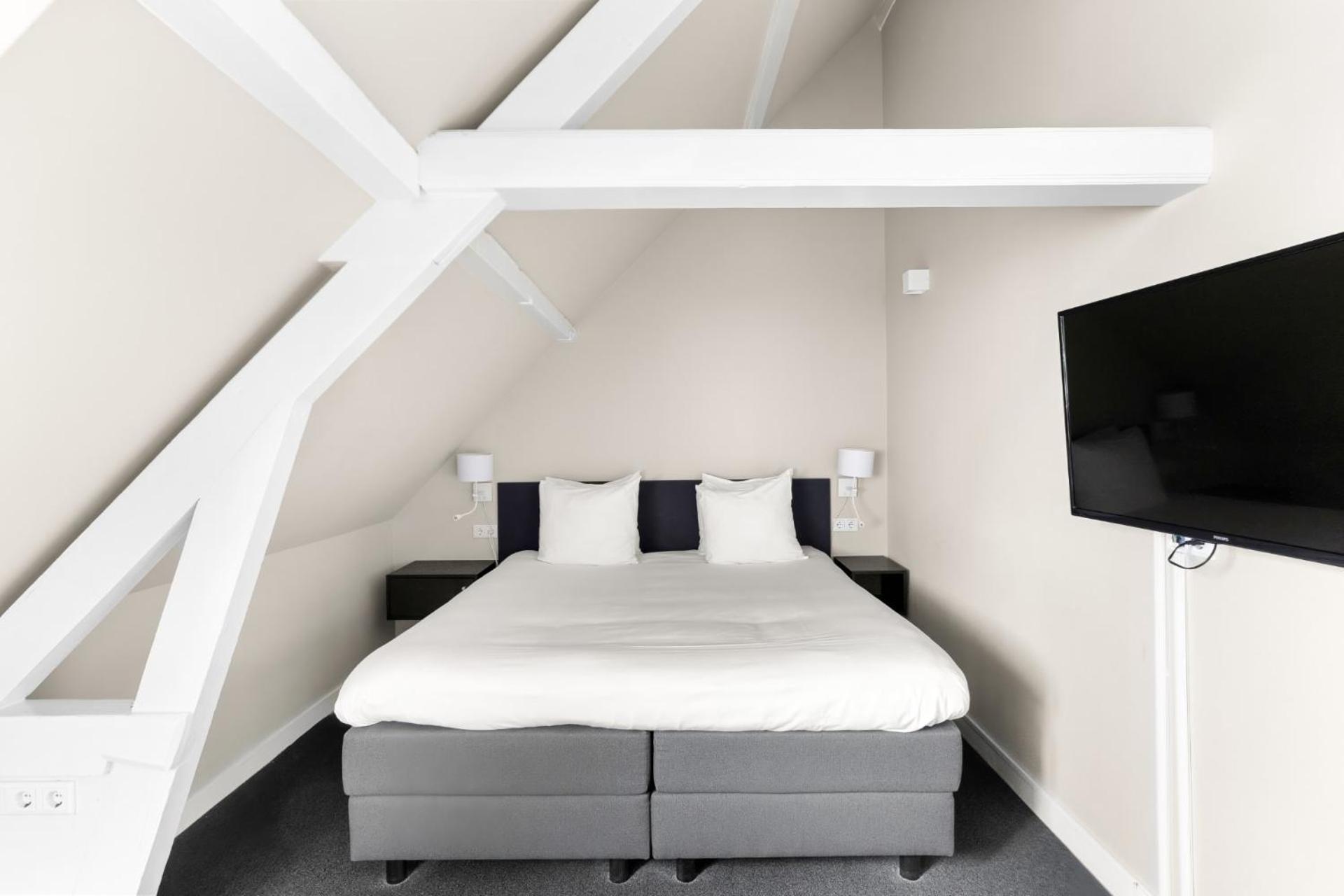 Standard Double Room - Photo 1