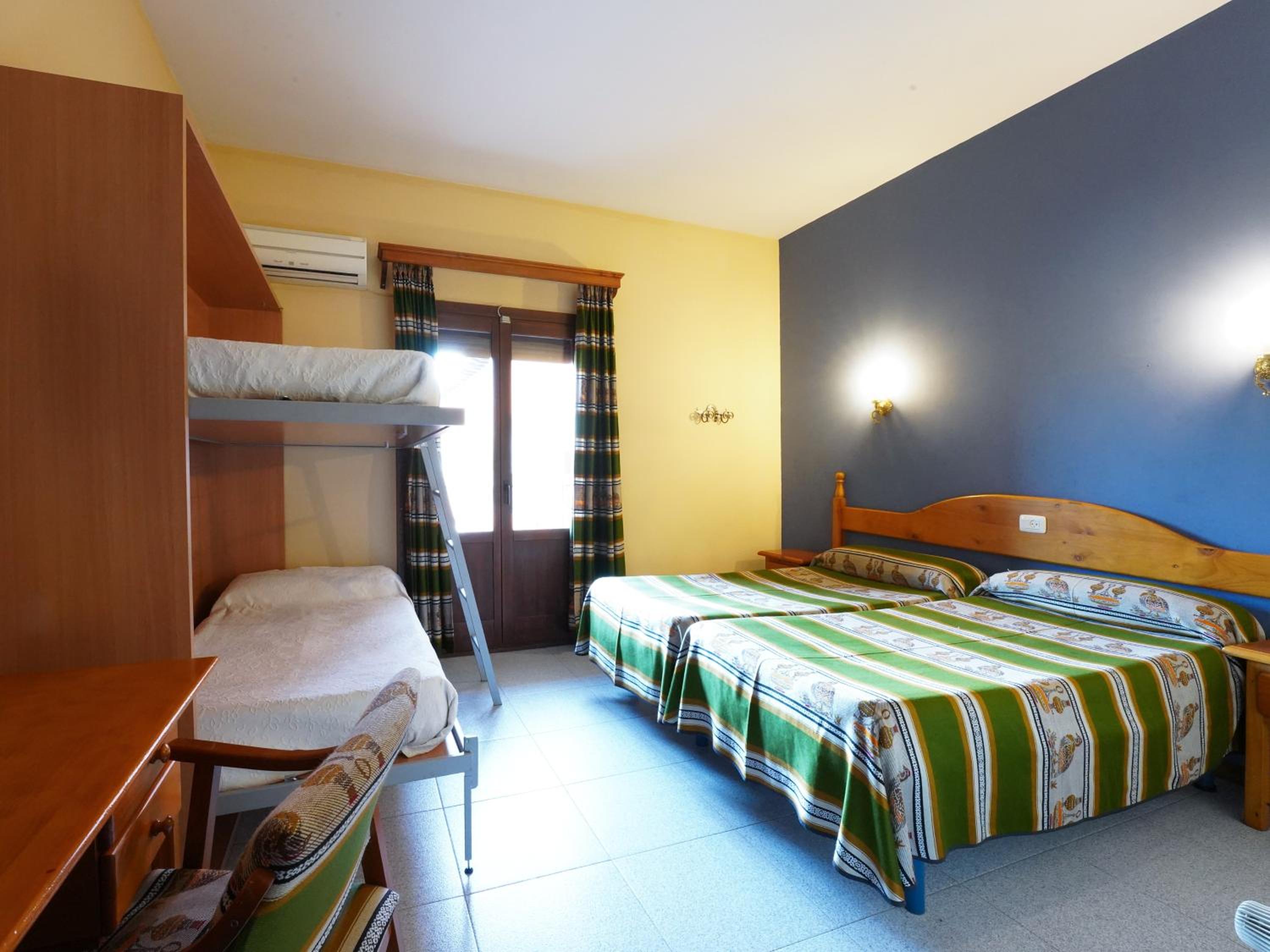 Habitación Familiar (2 Adultos + 2 Niños)
