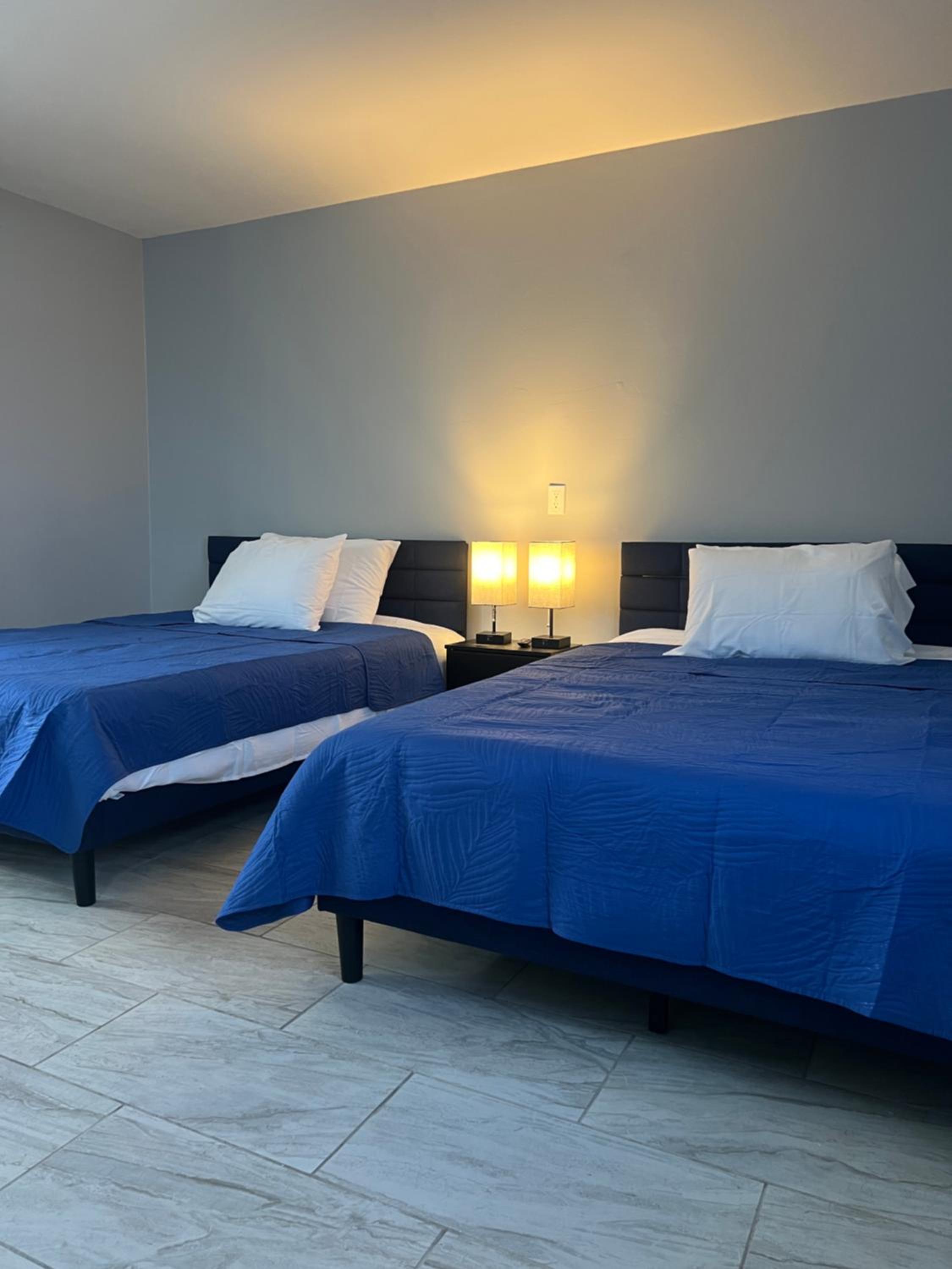 Double Room with Private Bathroom photo 1