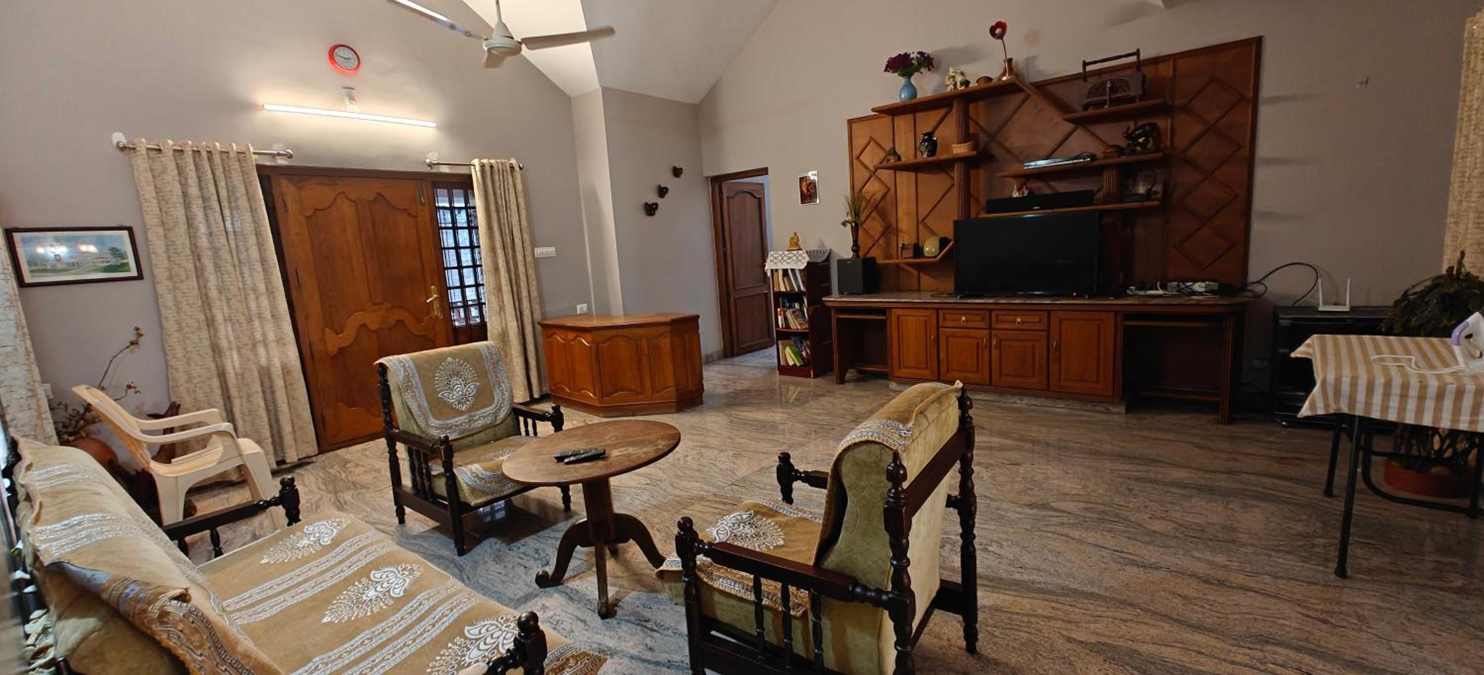 Three-Bedroom Villa photo 3