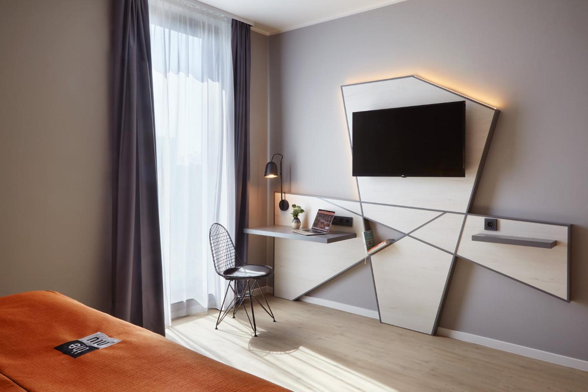 Premium Queen Room - Photo 1