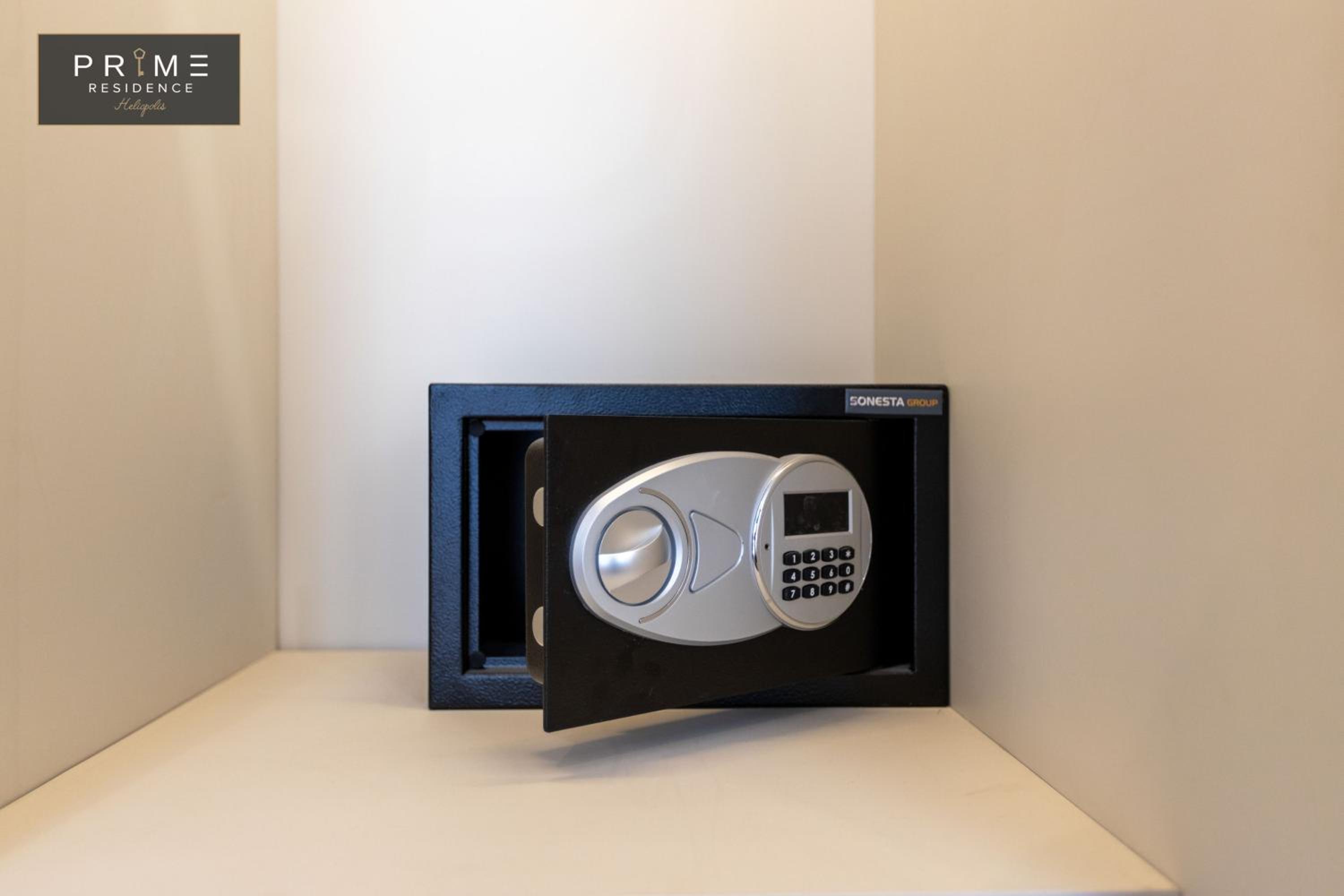Standard Studio - Photo 2
