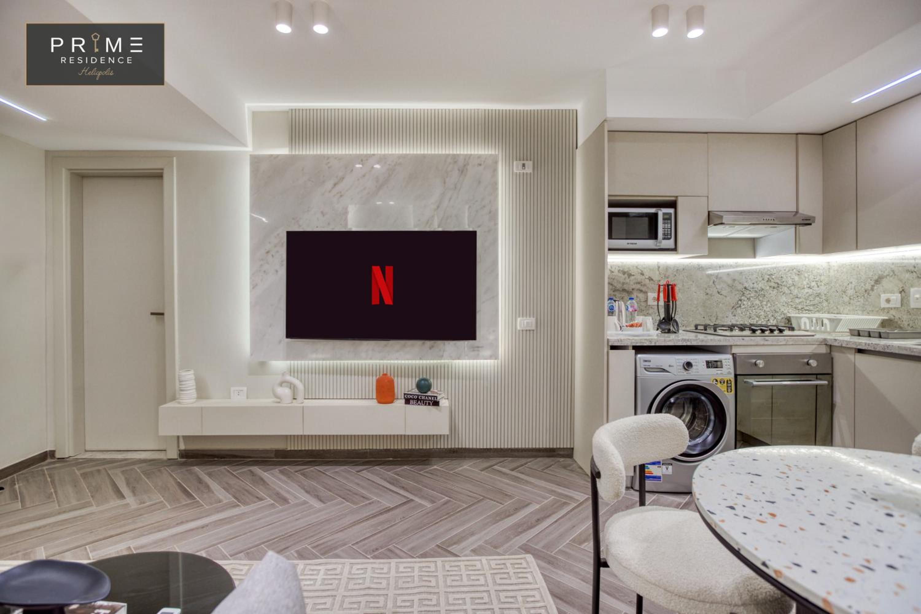 One-Bedroom Standard Apartment - Photo 30