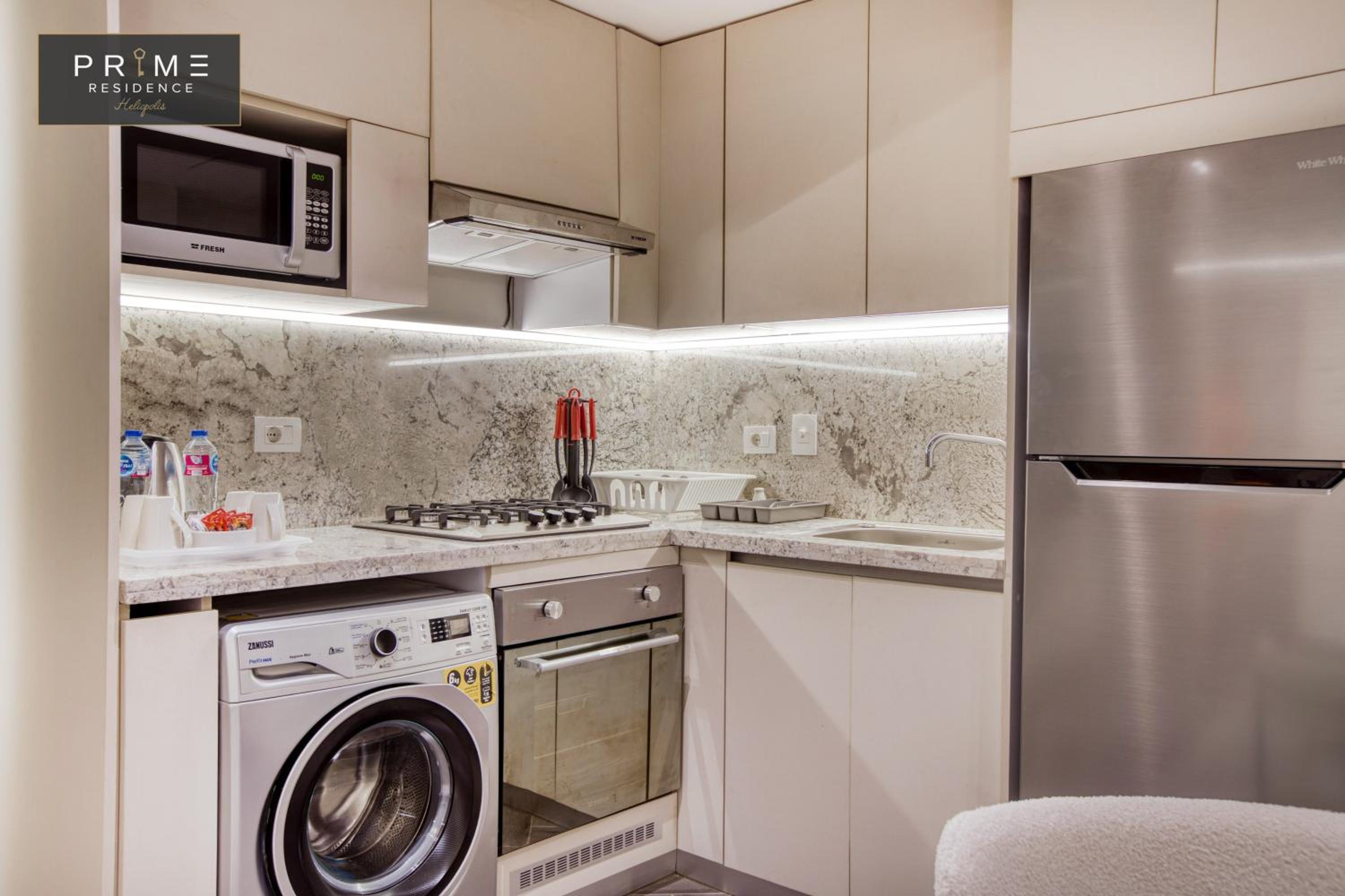 One-Bedroom Standard Apartment - Photo 6
