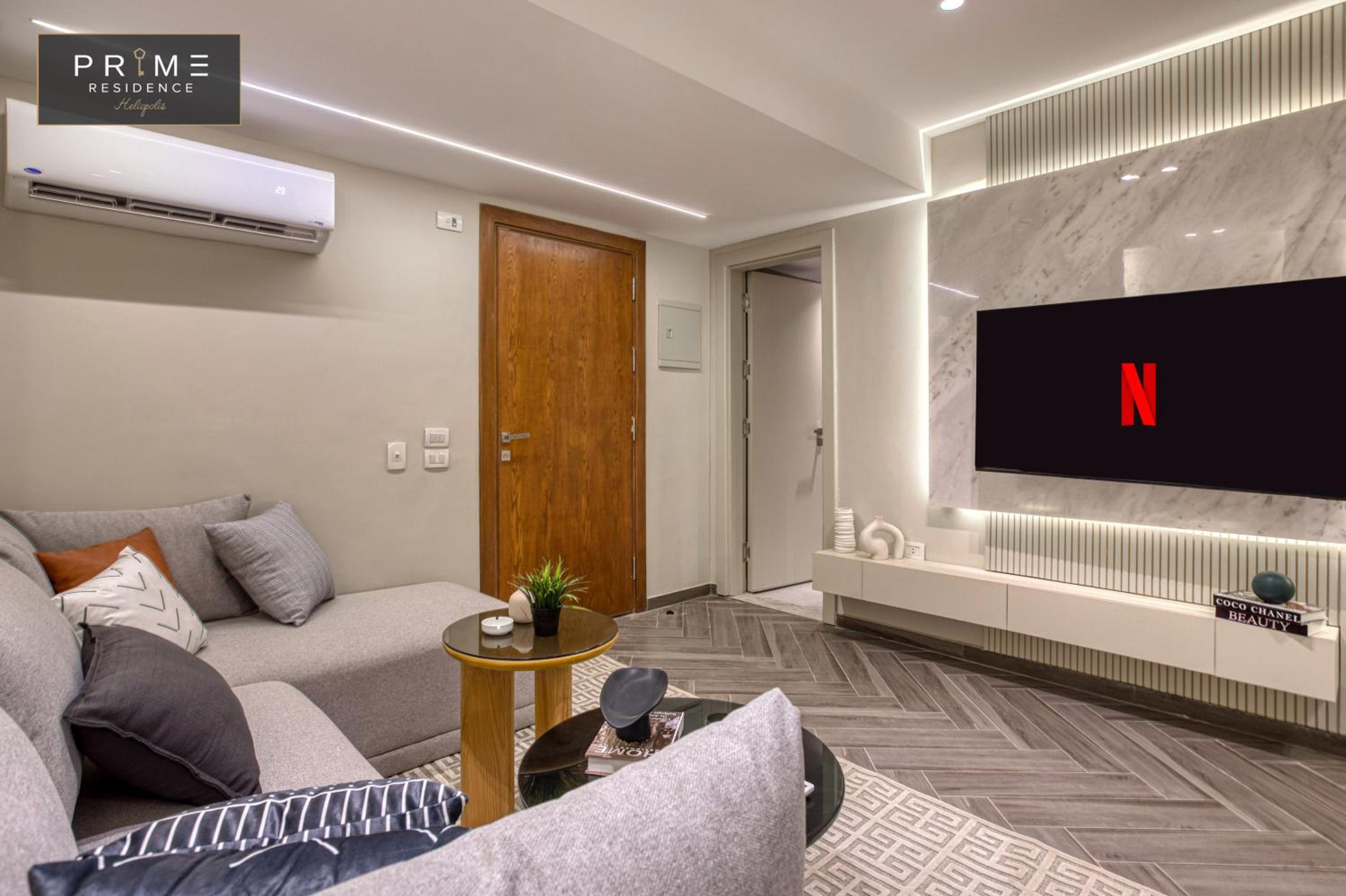 One-Bedroom Standard Apartment - Photo 21