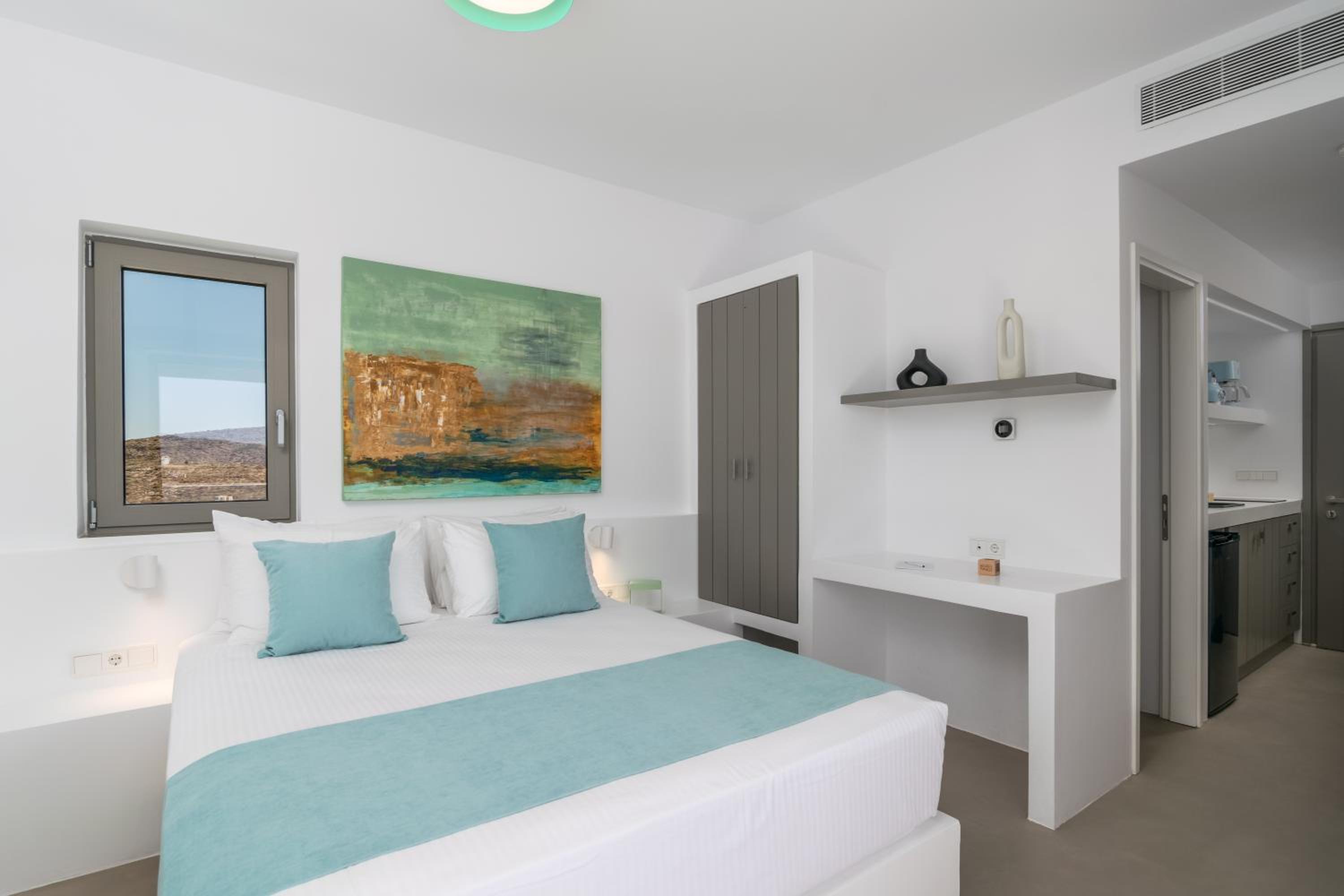 Deluxe Suite with Sea View