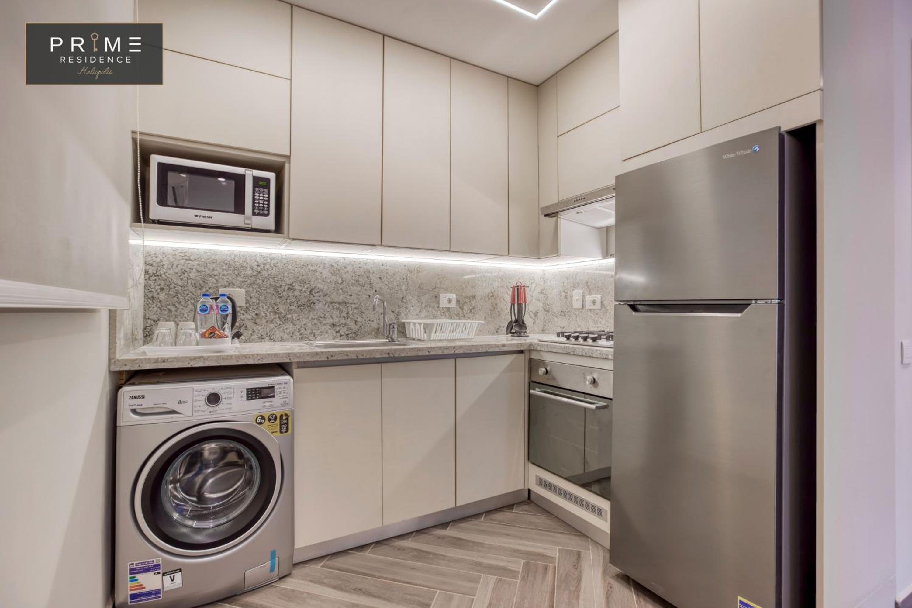 One-Bedroom Standard Apartment - Photo 23