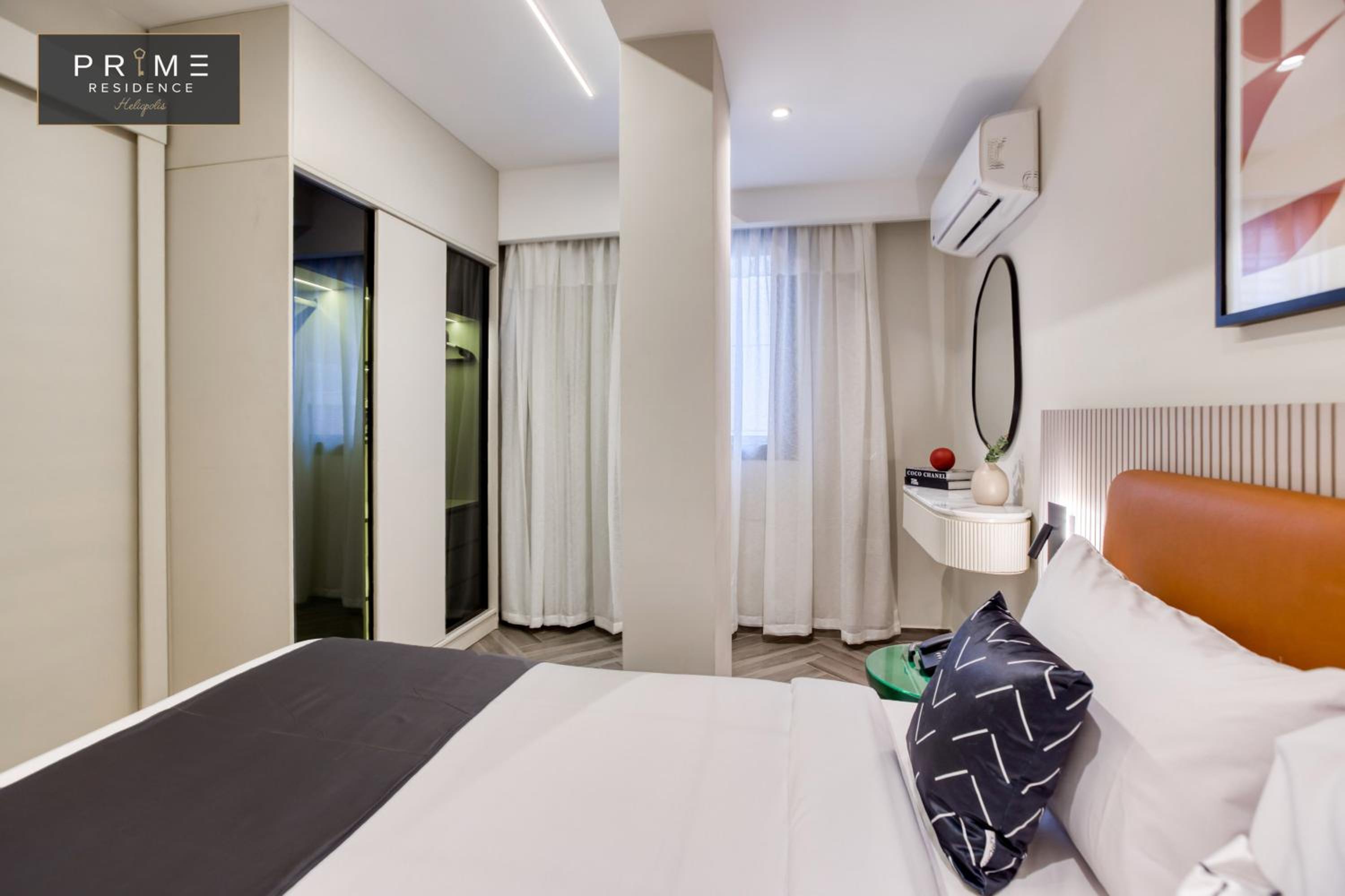 One-Bedroom Superior Apartment - Photo 11