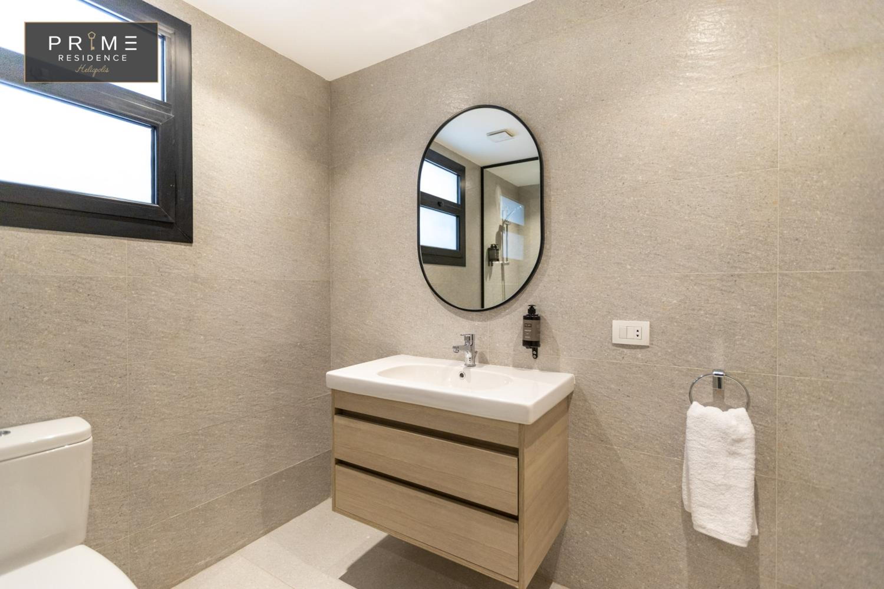 One-Bedroom Superior Apartment - Photo 4