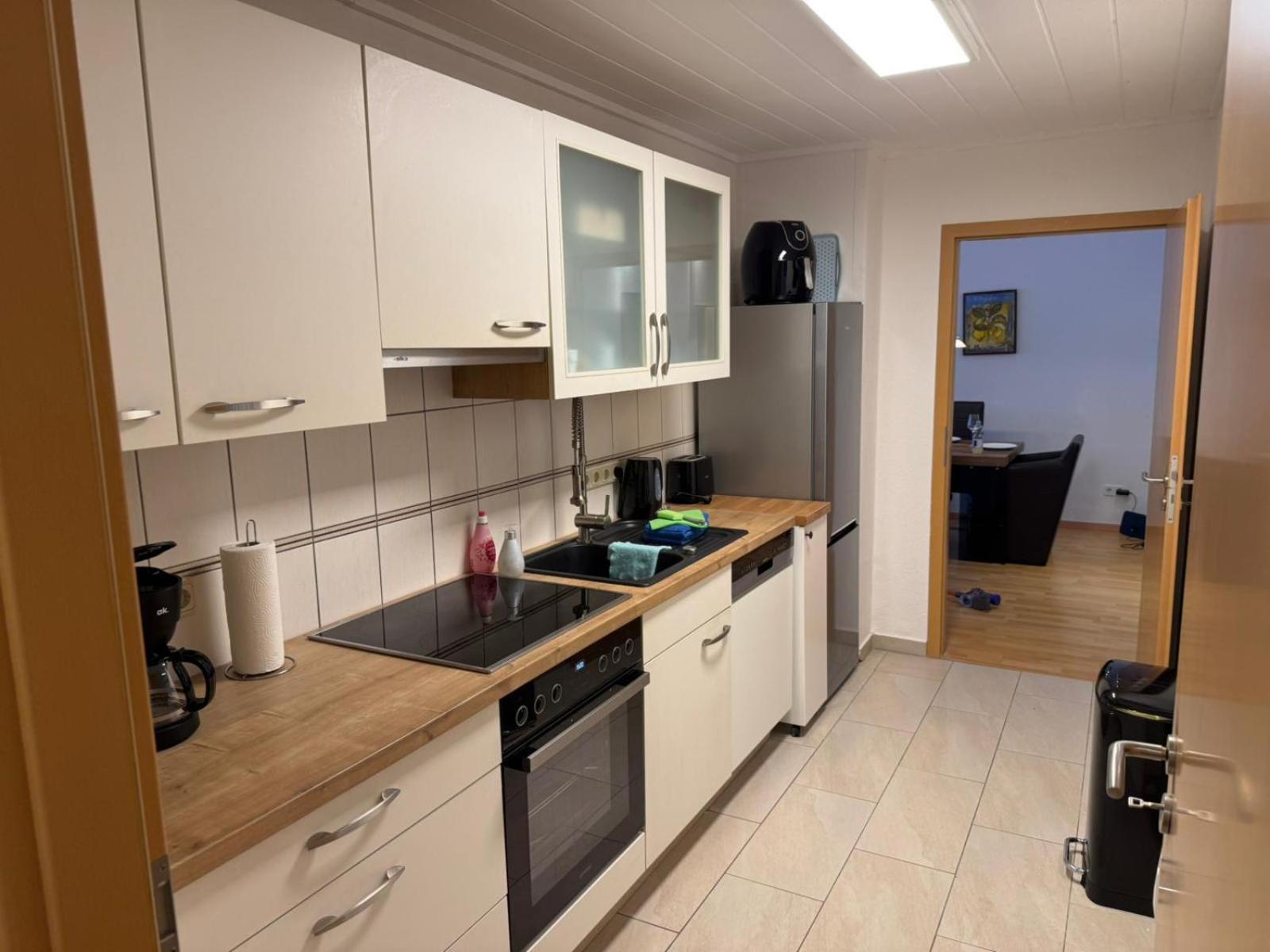 Three-Bedroom Premium Apartment with Balcony photo 2