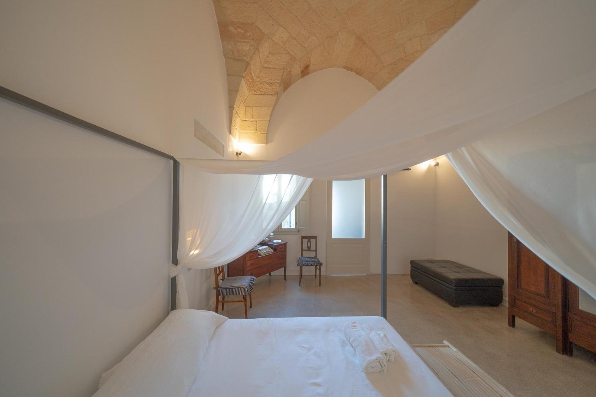 One-Bedroom Apartment with Terrace photo 1