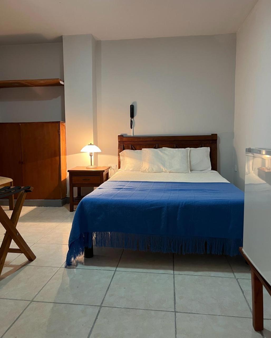 Quadruple Room with Private Bathroom photo 3